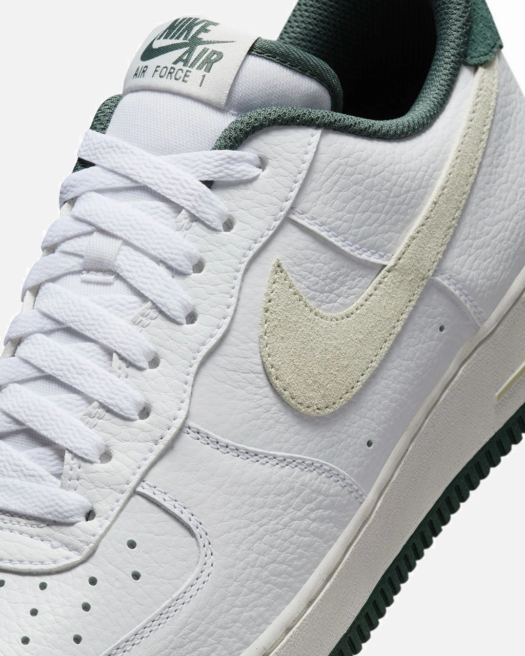 Air Force 1 '07 LV8 'White/Vintage Green'