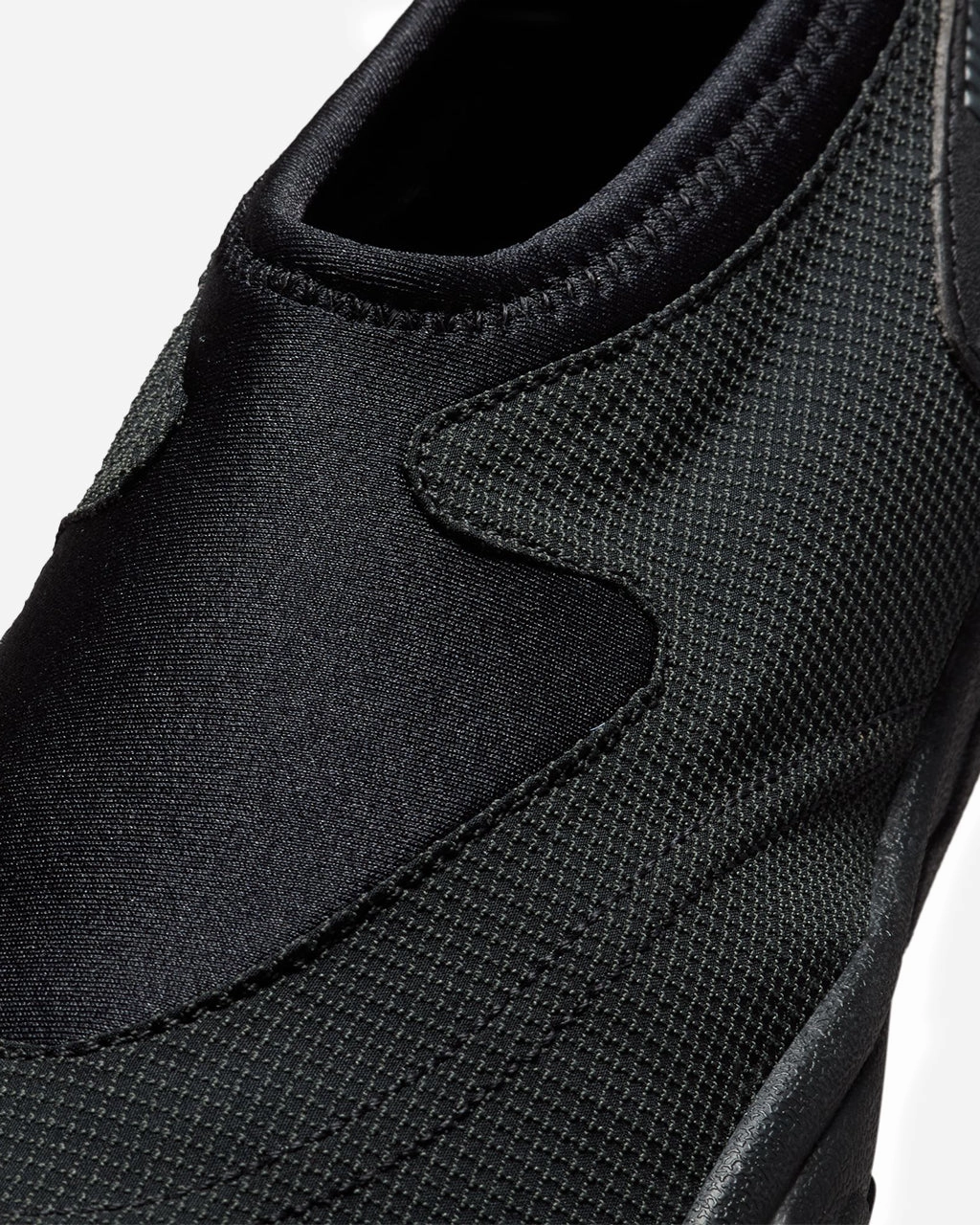 Aqua Turf 'Black/Off Noir'