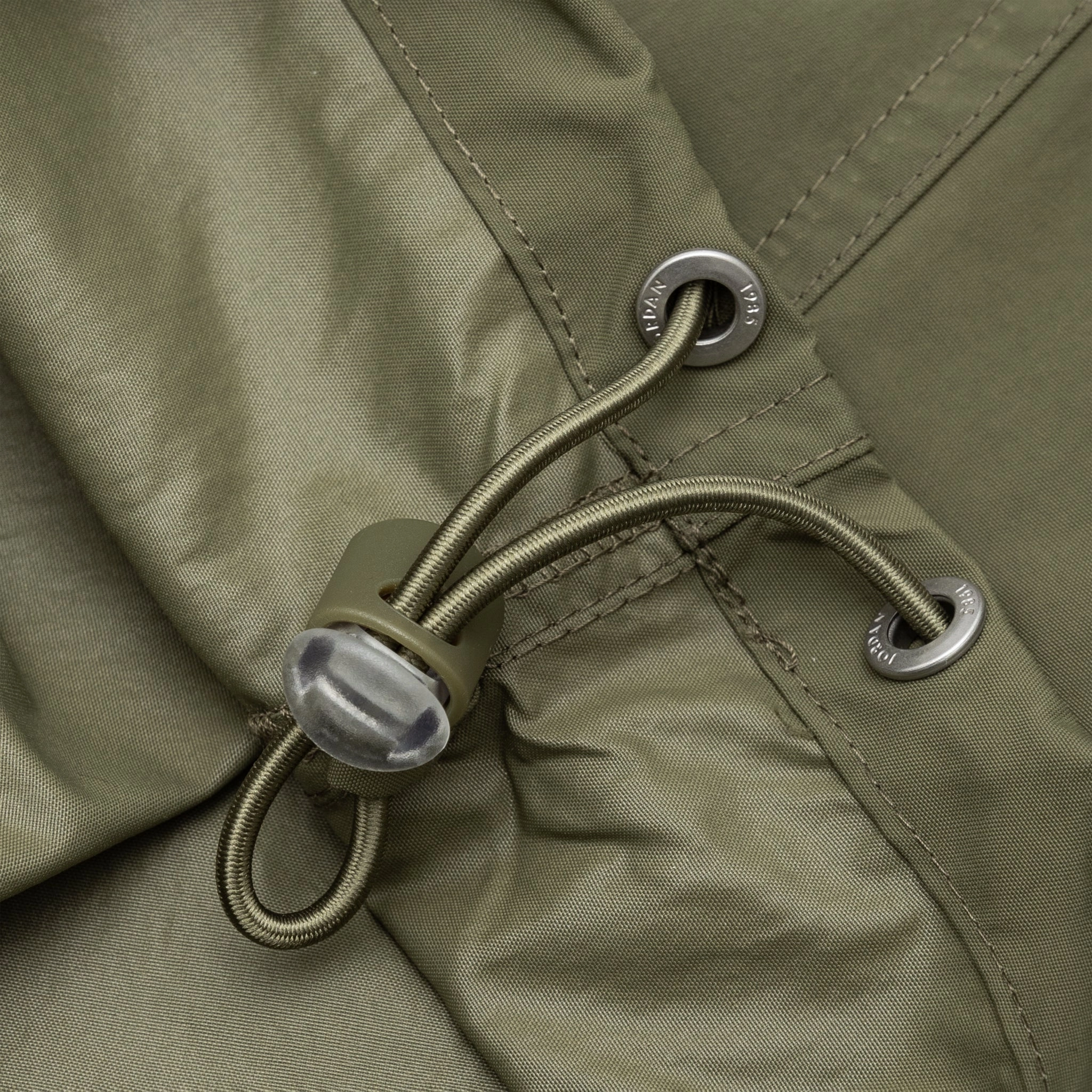 ESSENTIALS WOVEN PANT MEDIUM OLIVE