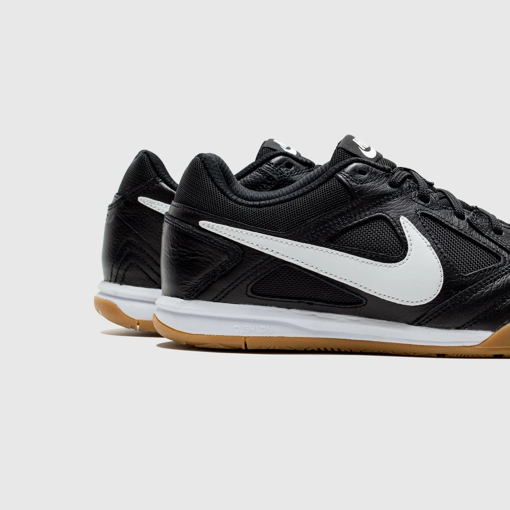 GATO BLACK & GUM