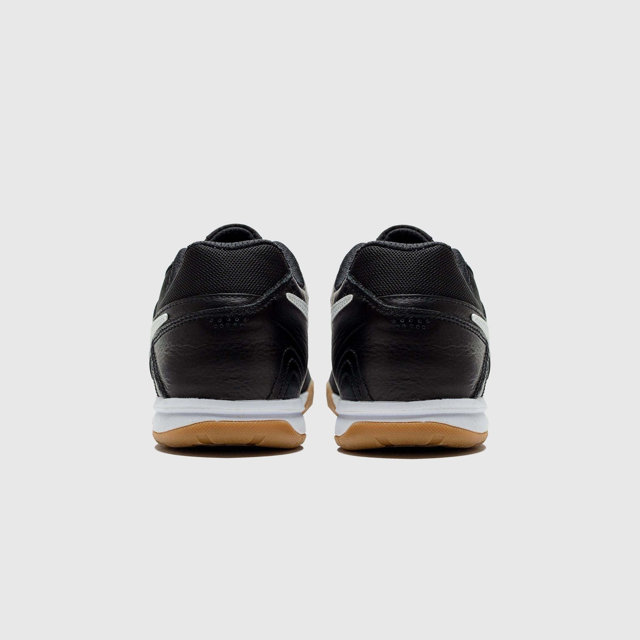 GATO BLACK & GUM