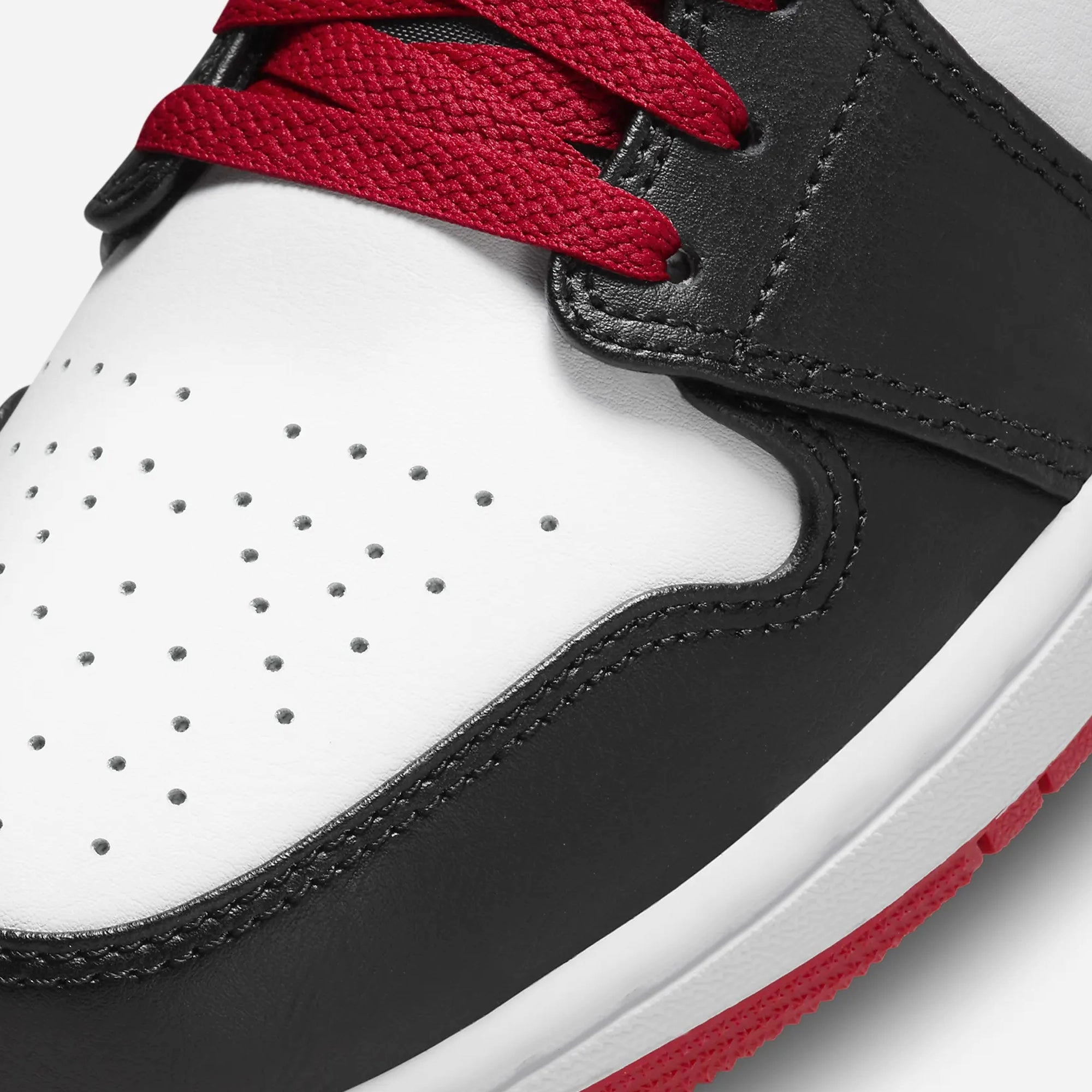 Jordan | AIR JORDAN 1 MID  { WHITE/GYM RED-BLACK