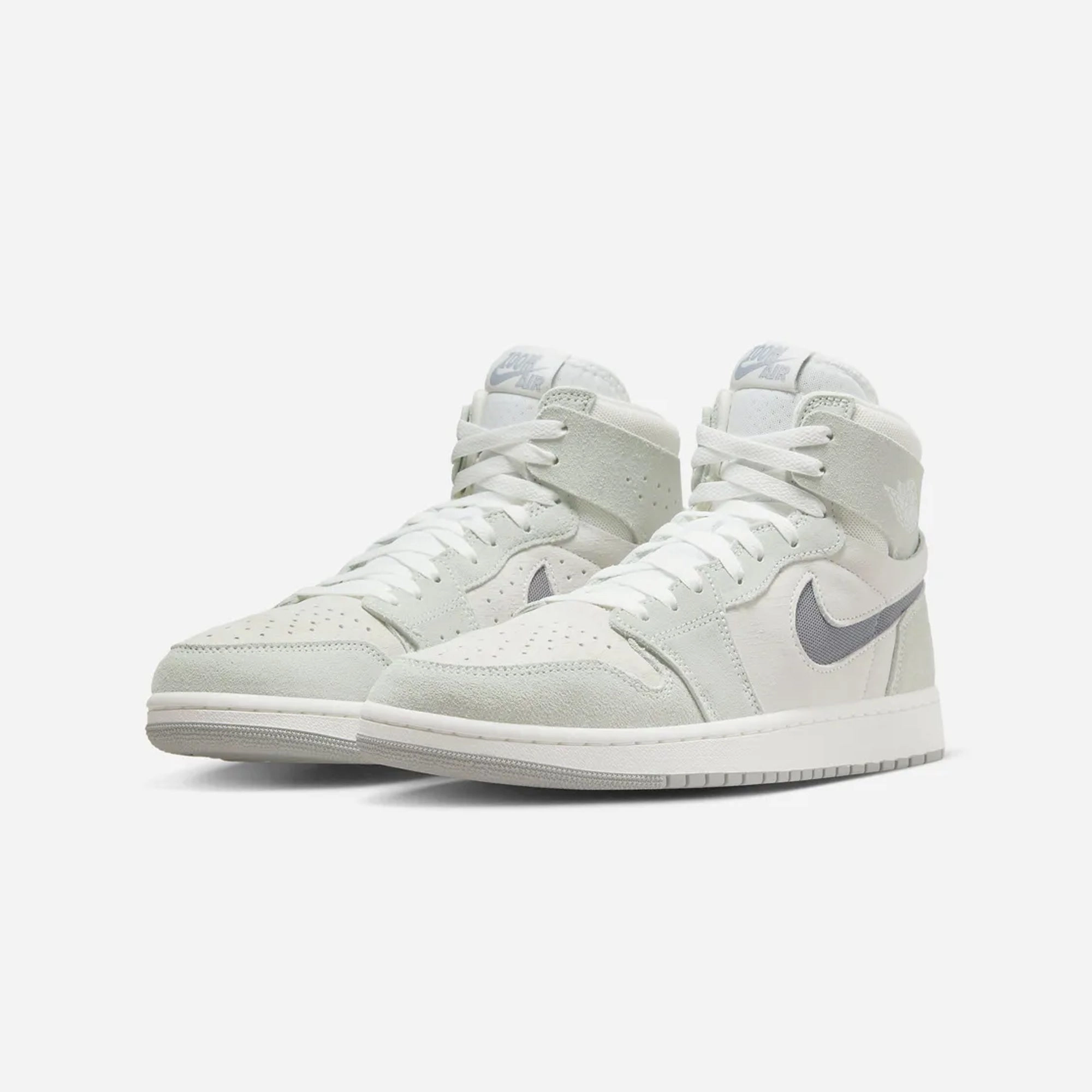 Jordan | AIR JORDAN 1 ZOOM CMFT 2  { SUMMIT WHITE/PARTICLE GREY-LIGHT SILVER