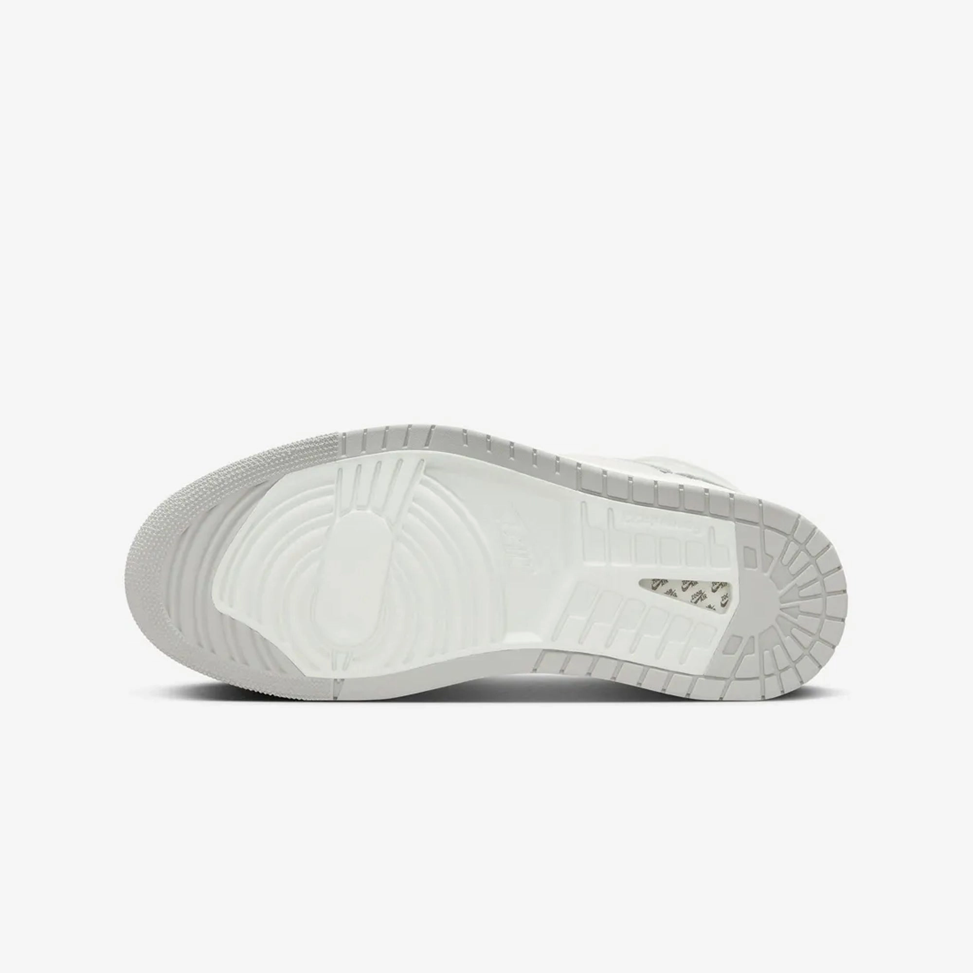 Jordan | AIR JORDAN 1 ZOOM CMFT 2  { SUMMIT WHITE/PARTICLE GREY-LIGHT SILVER