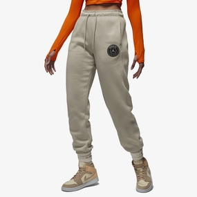 Jordan | PARIS SAINT-GERMAIN  { STONE/MAGMA ORANGE