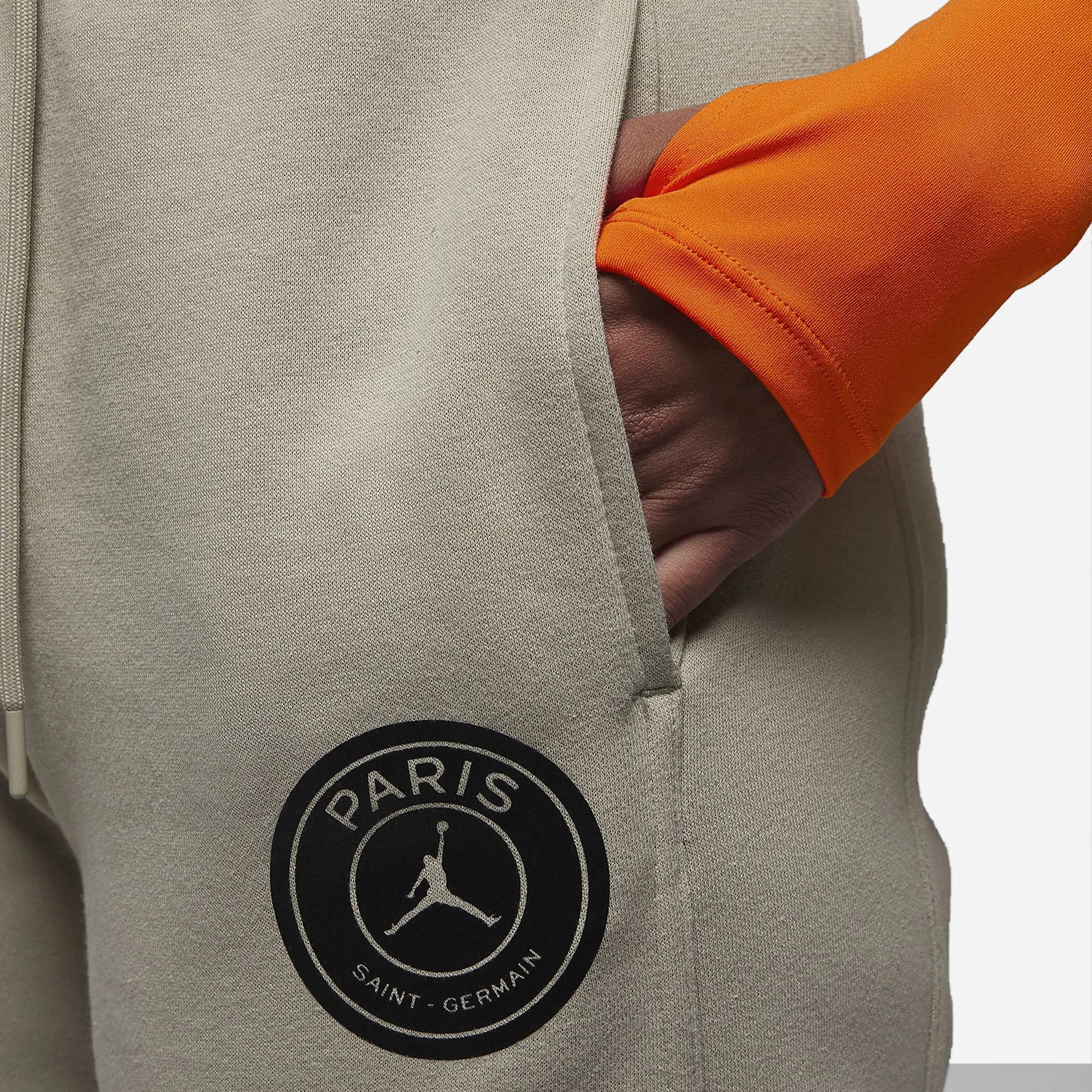 Jordan | PARIS SAINT-GERMAIN  { STONE/MAGMA ORANGE