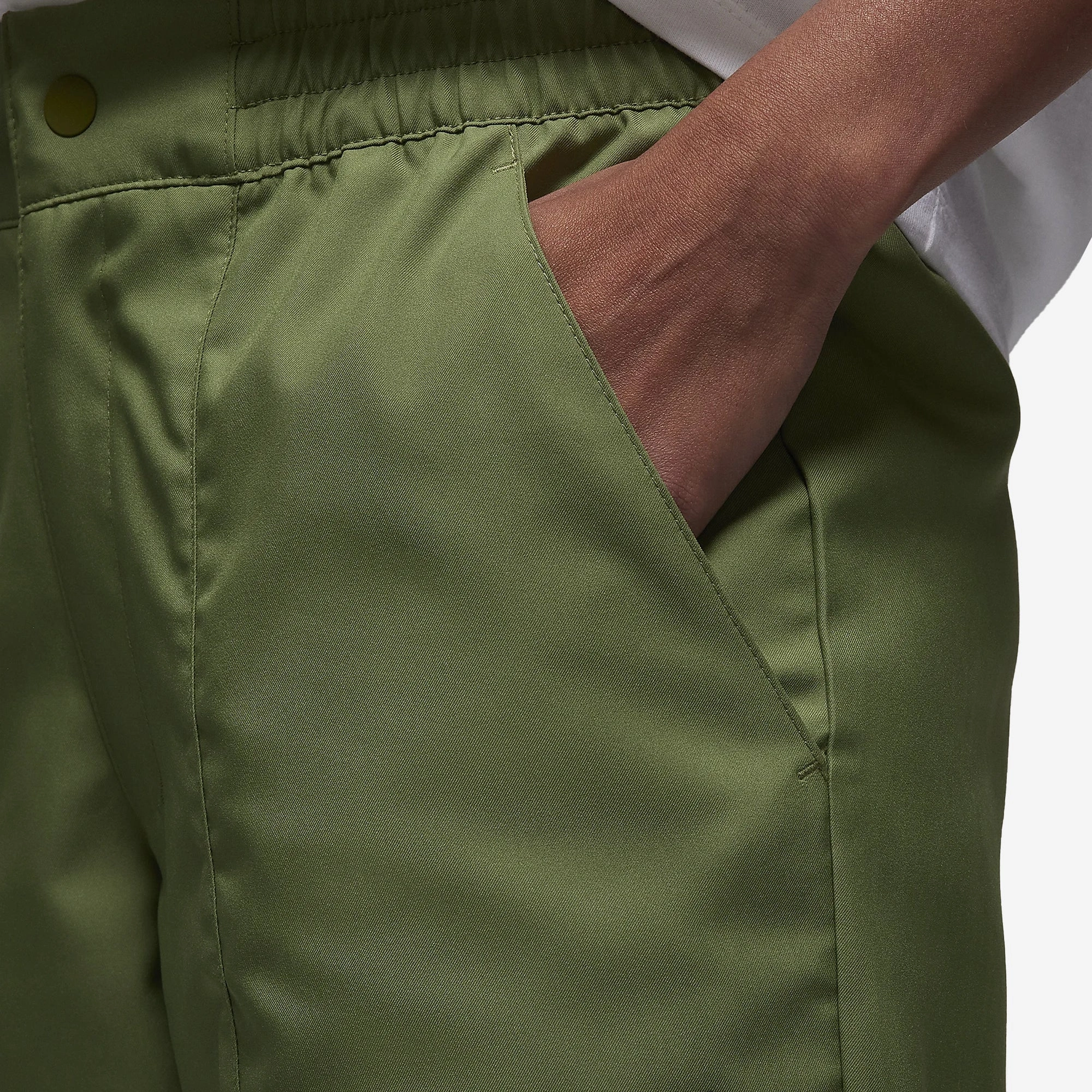Jordan | WOVEN PANTS  { SKY J LT OLIVE/BLACK