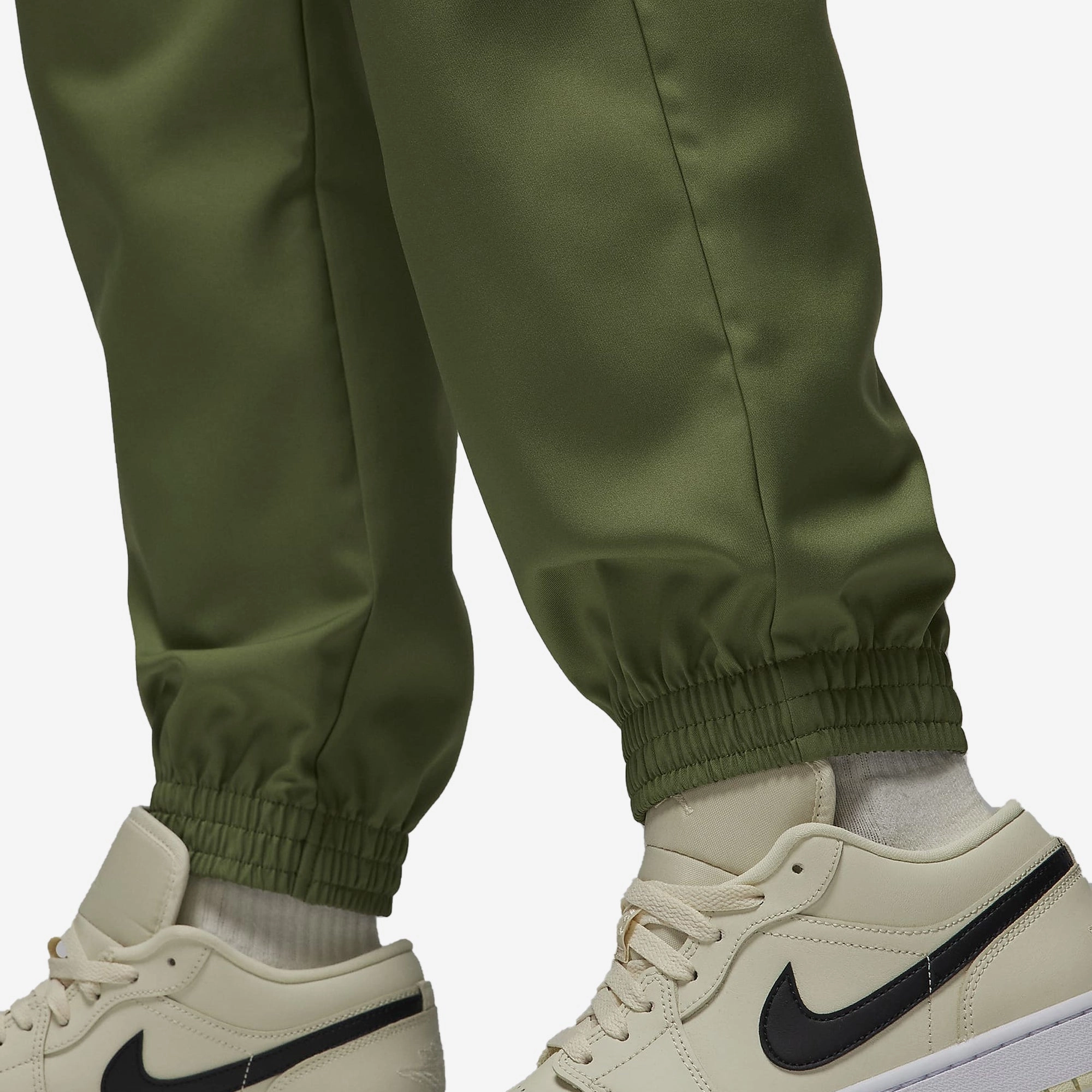 Jordan | WOVEN PANTS  { SKY J LT OLIVE/BLACK