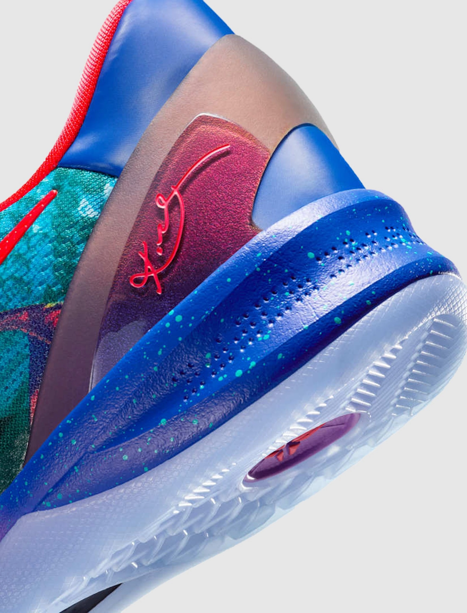 KOBE VIII PROTRO WHAT THE KOBE