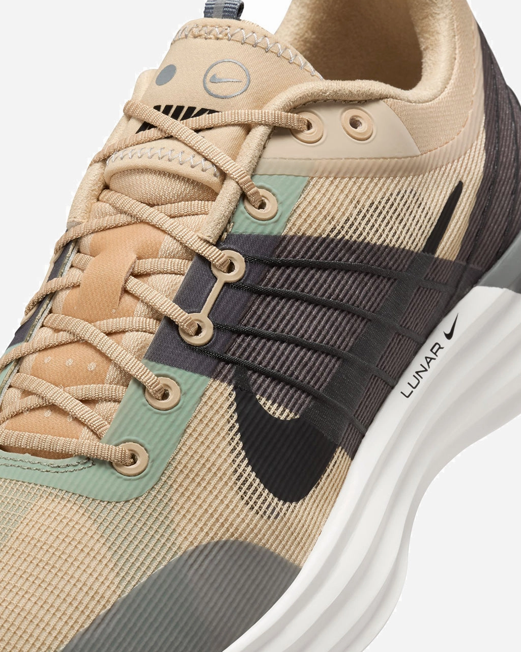 Lunar Roam 'Coconut Milk/Smoke Grey'