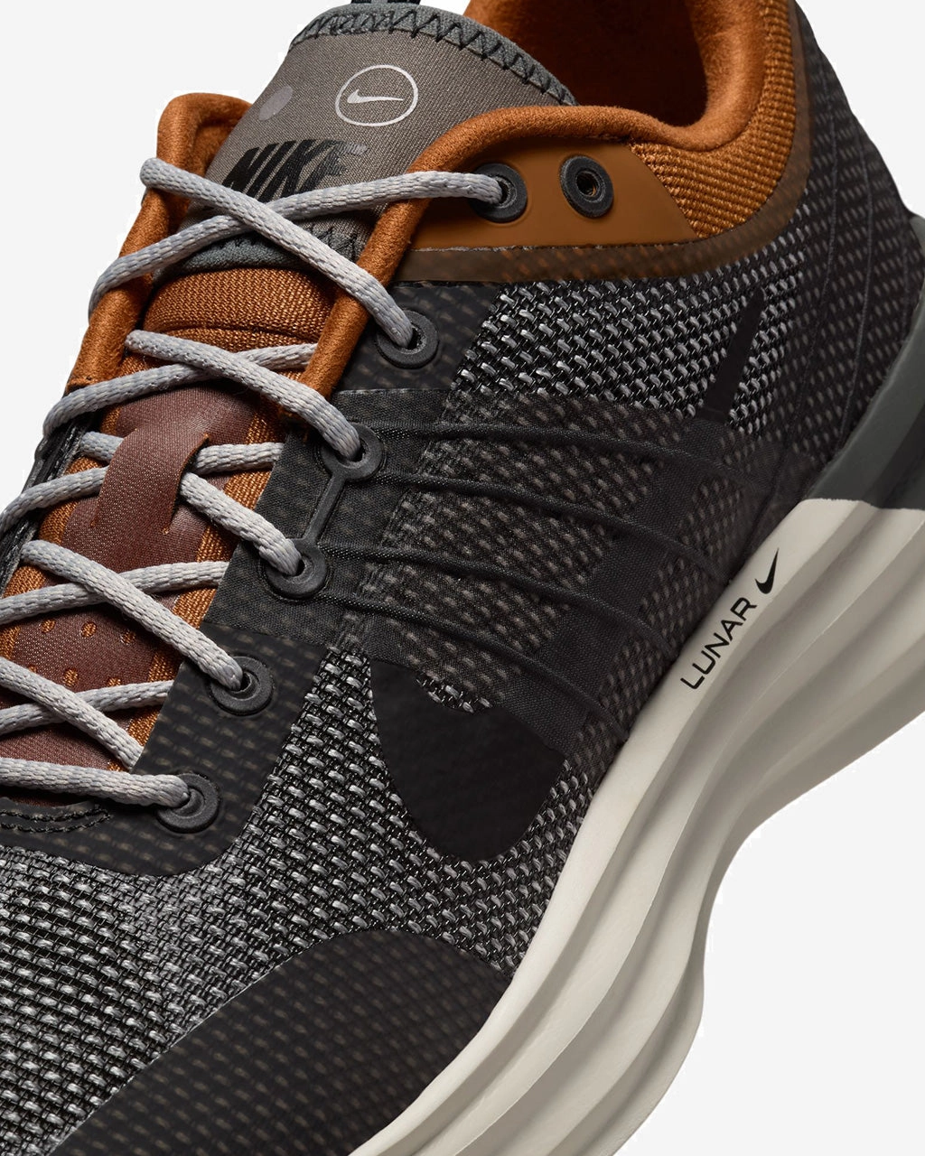 Lunar Roam SE 'Desert Bronze/Metallic Pewter'