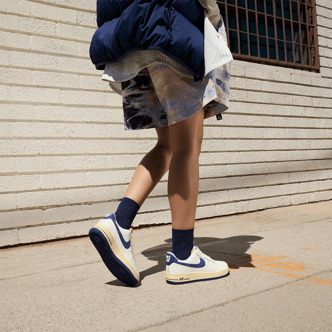 Nike | AIR FORCE 1 '07 { SAIL/DEEP ROYAL BLUE-PALE VANILLA