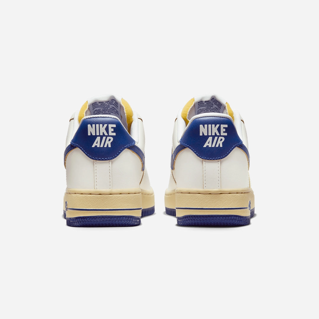Nike | AIR FORCE 1 '07 { SAIL/DEEP ROYAL BLUE-PALE VANILLA