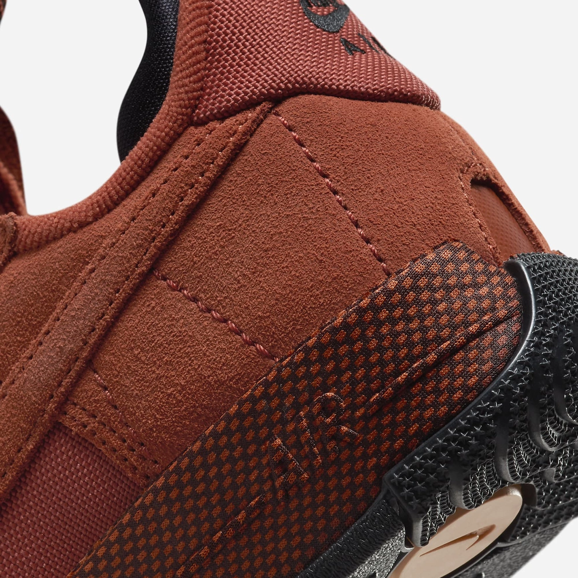 Nike | AIR FORCE 1 WILD  { RUGGED ORANGE/RUGGED ORANGE-BLACK