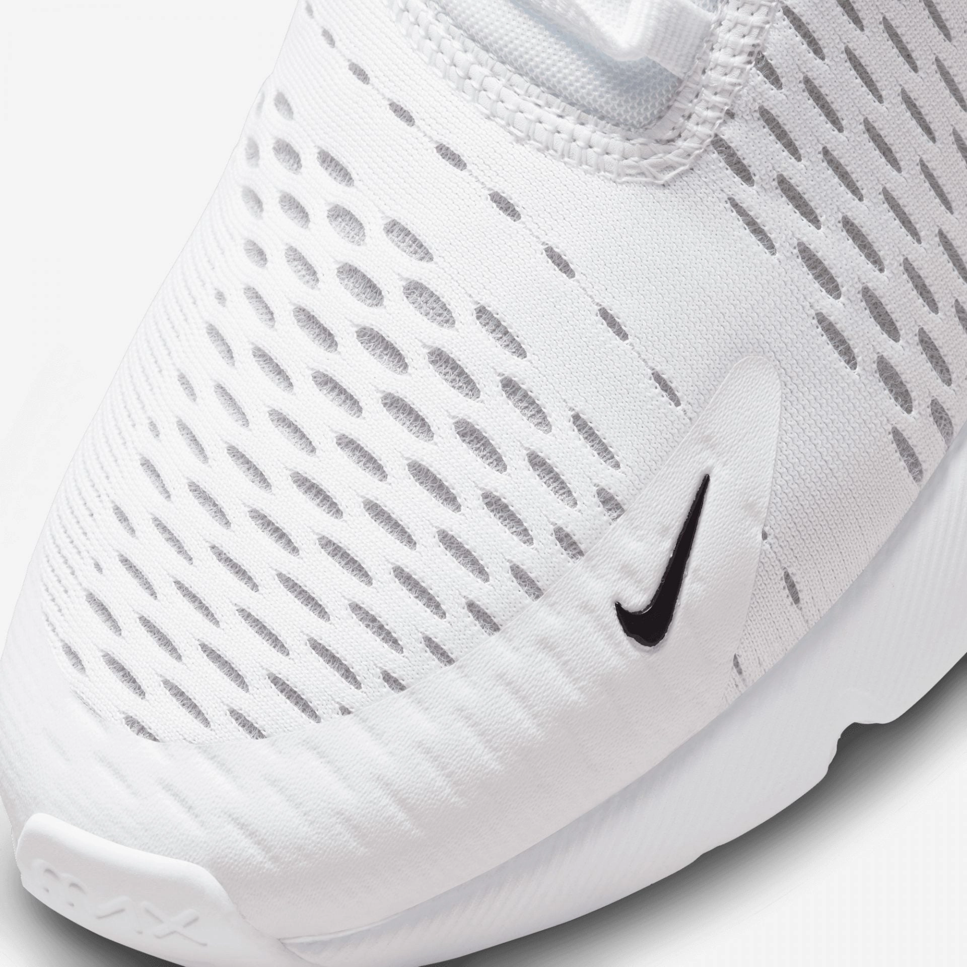 Nike | AIR MAX 270  { WHITE/BLACK