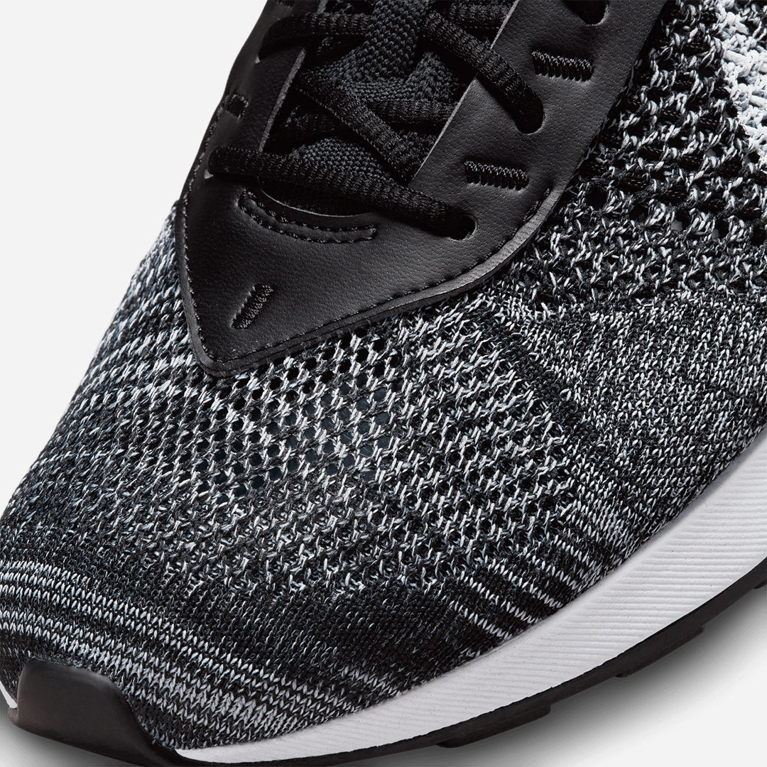Nike | AIR MAX FLYKNIT RACER  { BLACK/WHITE