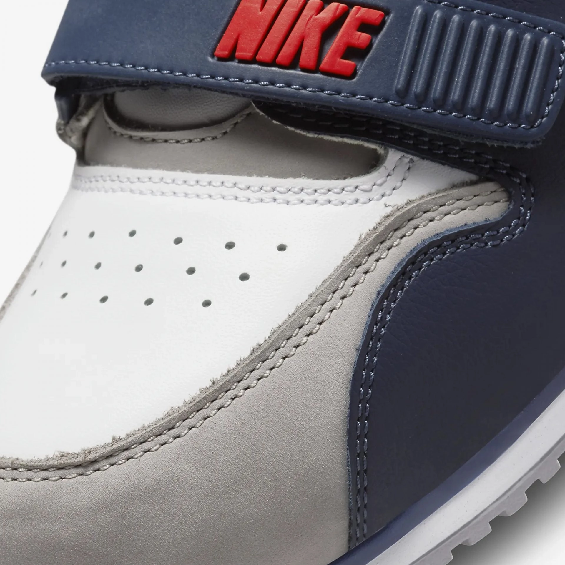 Nike | AIR TRAINER 1  { MIDNIGHT NAVY