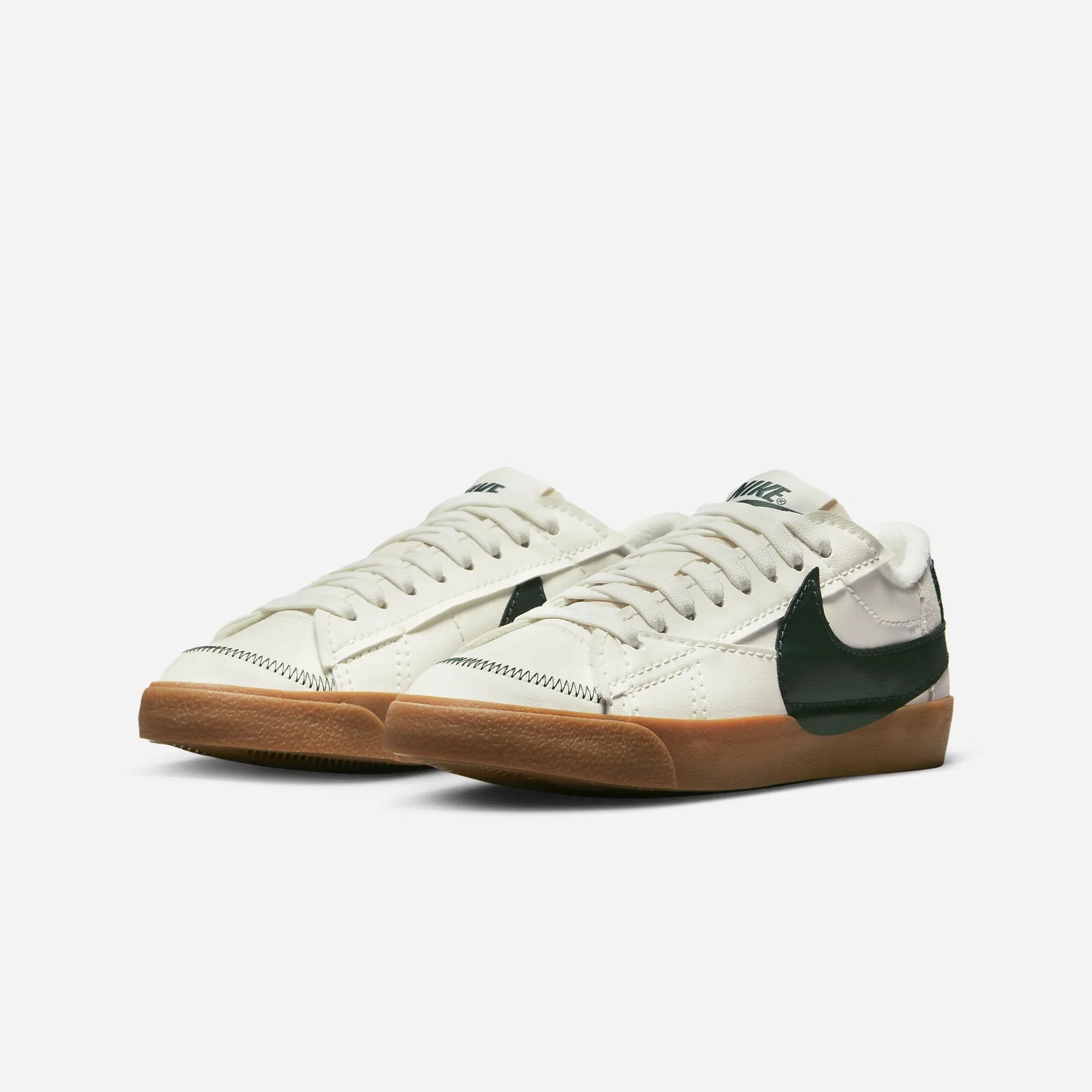 Nike | BLAZER LOW '77 JUMBO WNTR { SAIL/PRO GREEN-GUM MED BROWN
