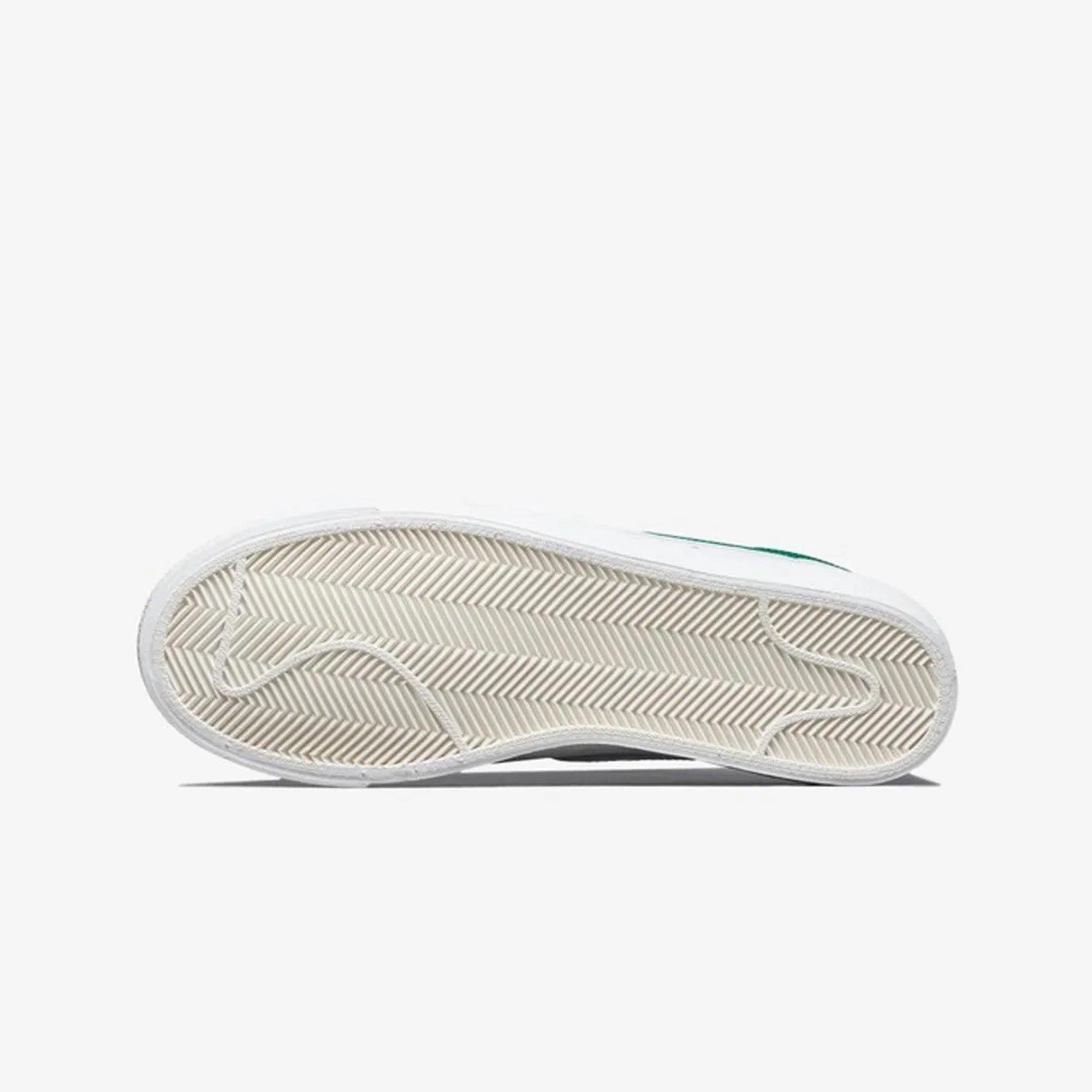 Nike | BLAZER LOW '77 VINTAGE { WHITE/PINE GREEN-SAIL-BLACK