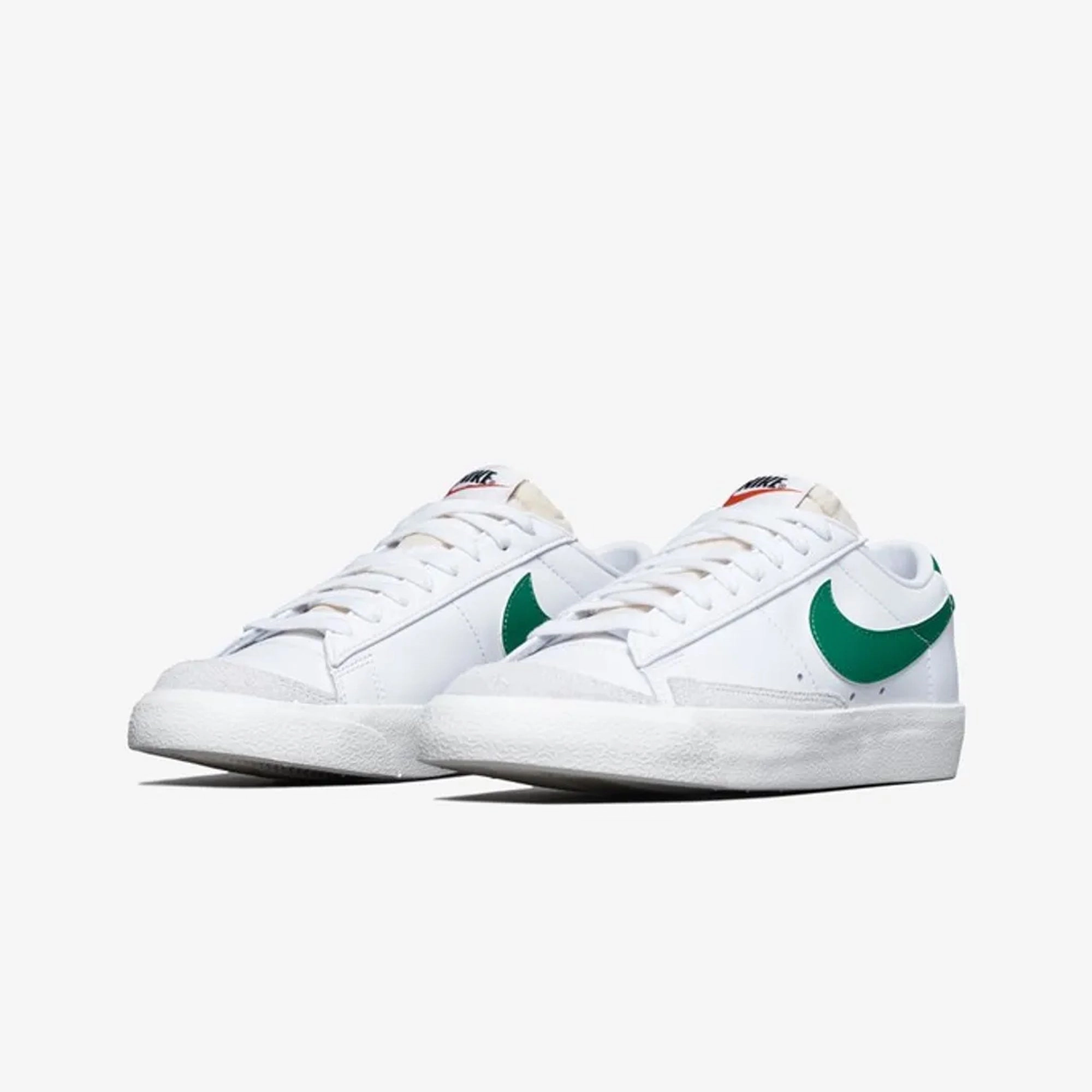 Nike | BLAZER LOW '77 VINTAGE { WHITE/PINE GREEN-SAIL-BLACK