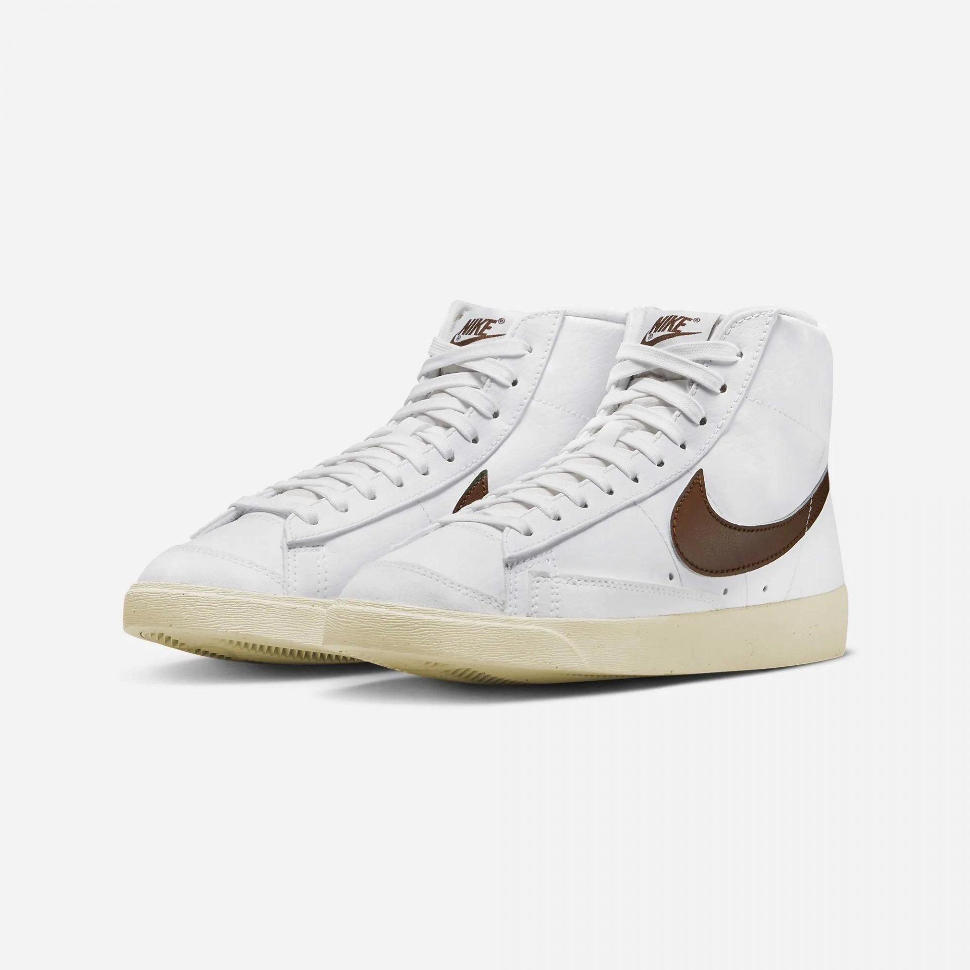 Nike | BLAZER MID '77 NEXT NATURE { WHITE/CACAO WOW
