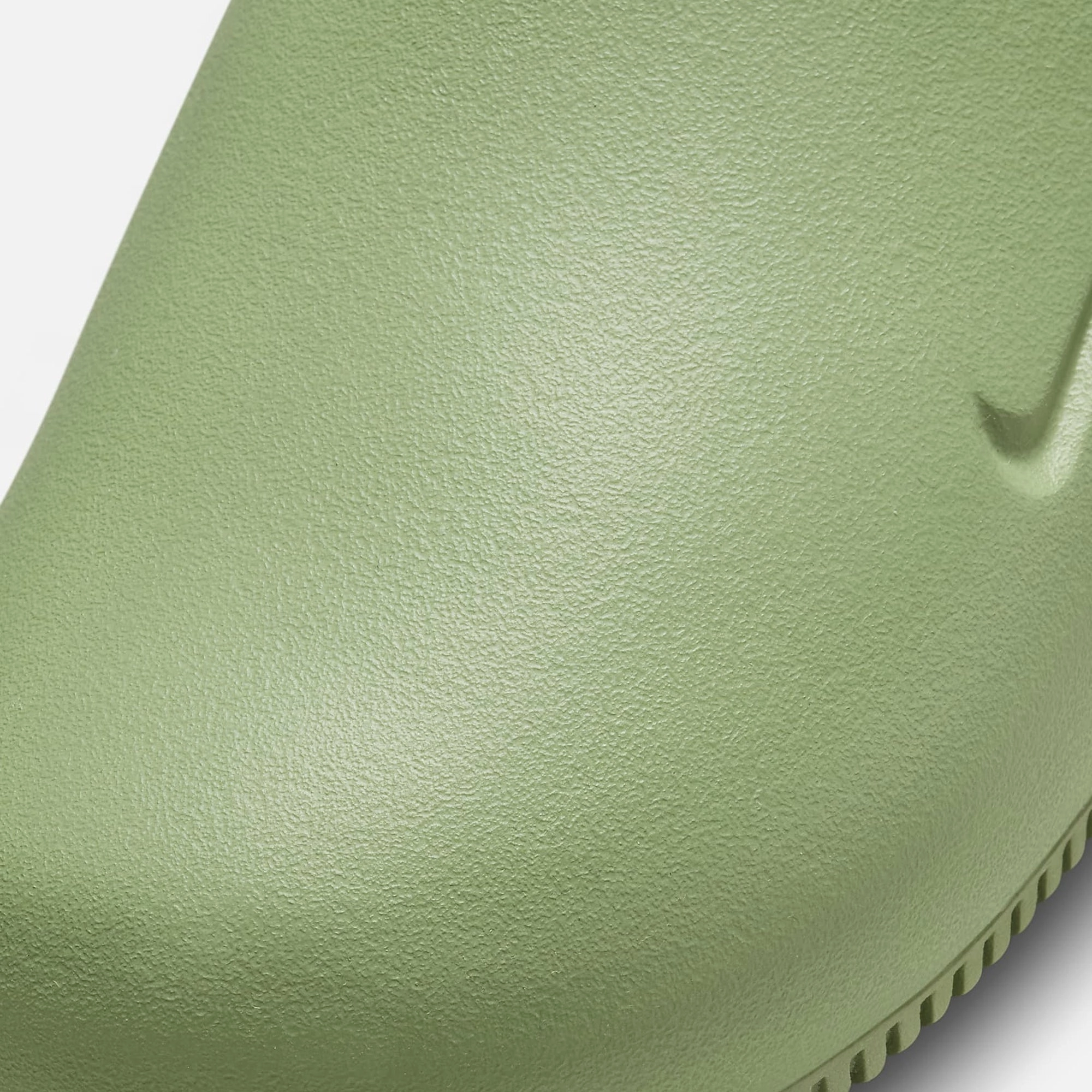 Nike | CALM MULES  { OIL GREEN/OIL GREEN
