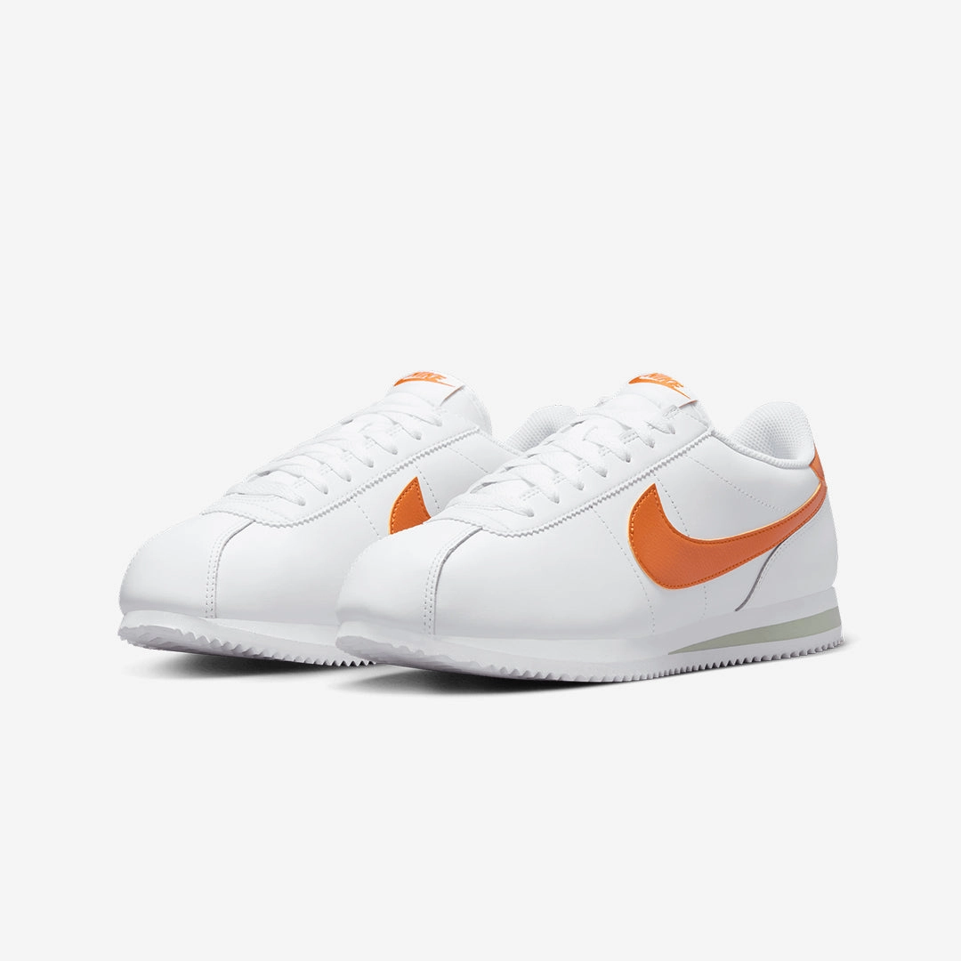 Nike | CORTEZ  { WHITE/CAMPFIRE ORANGE-JADE HORIZON