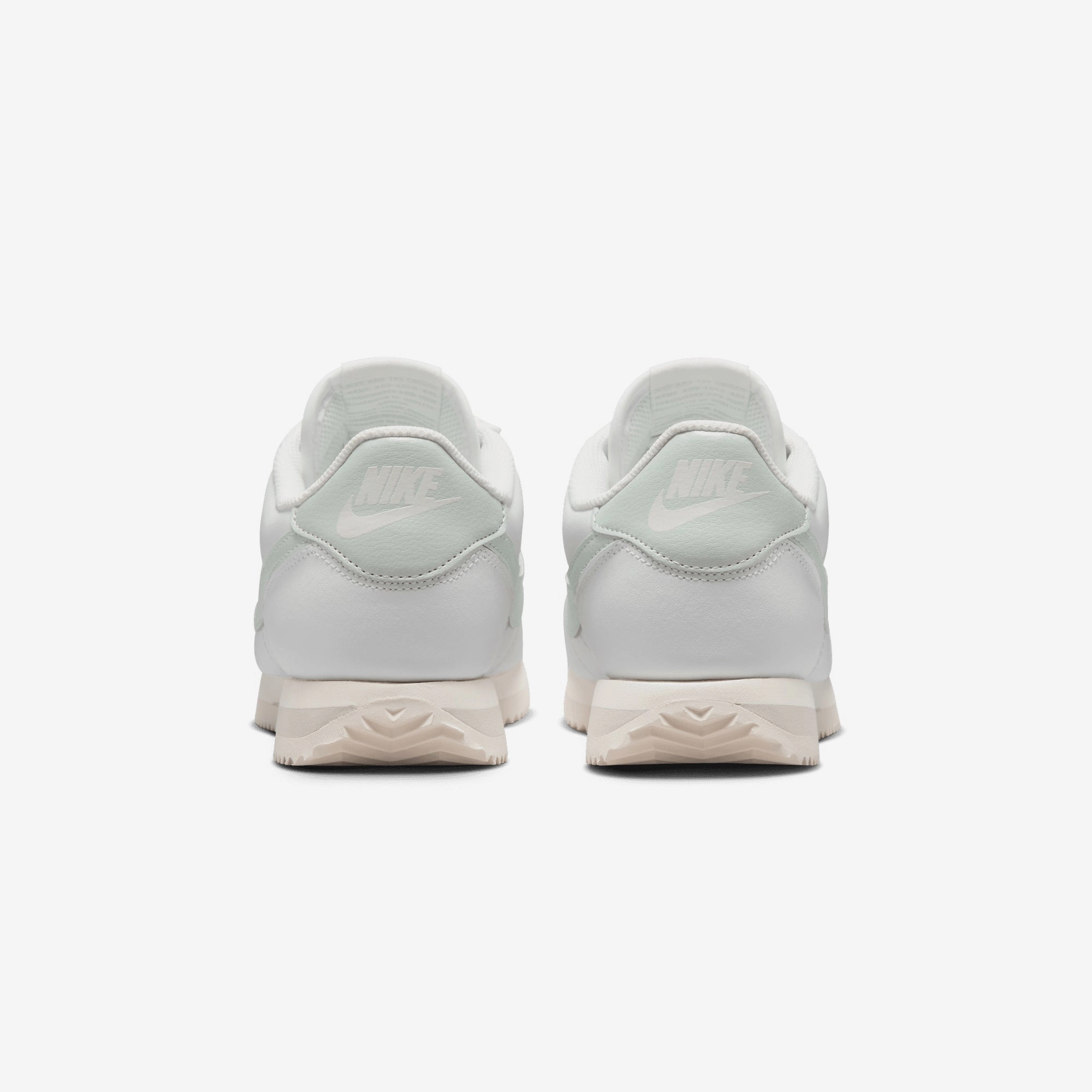 Nike | CORTEZ LEATHER { SUMMIT WHITE/LIGHT SILVER-SAIL