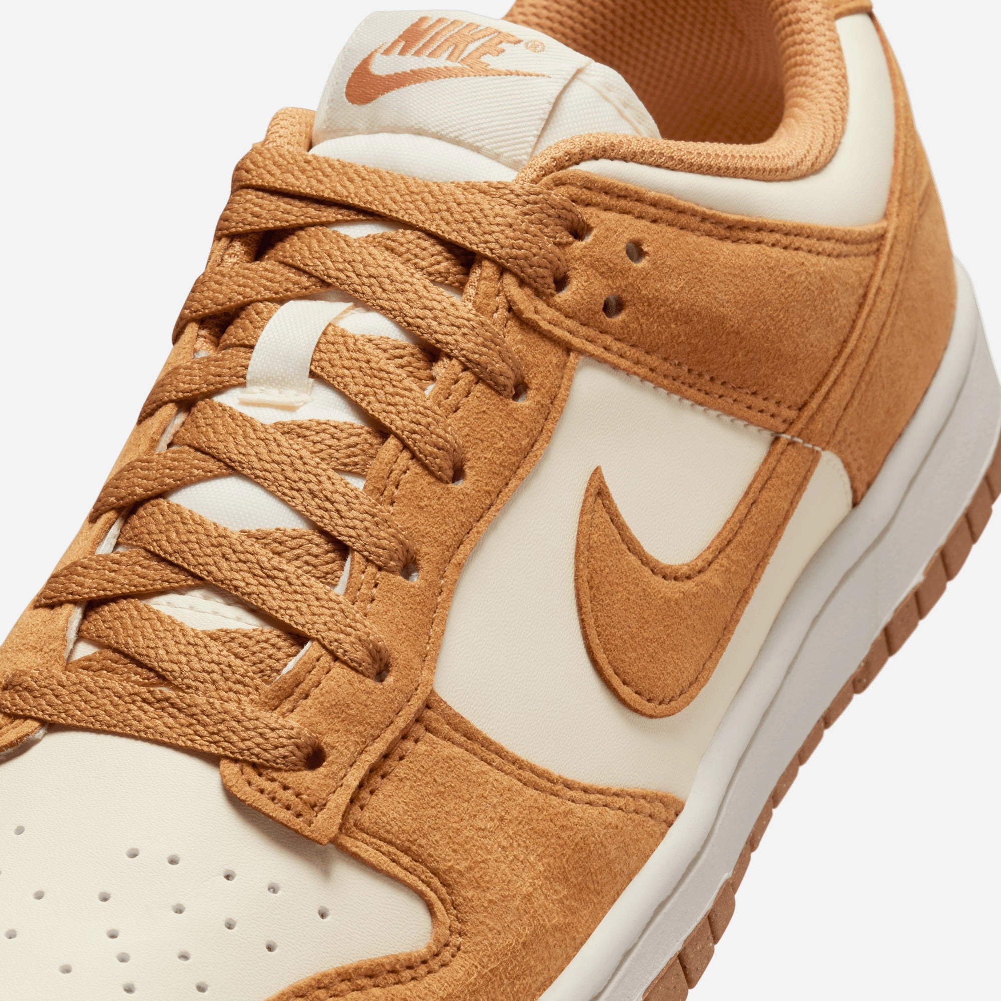 NIKE | DUNK LOW { COCONUT MILK/FLAX-SAIL