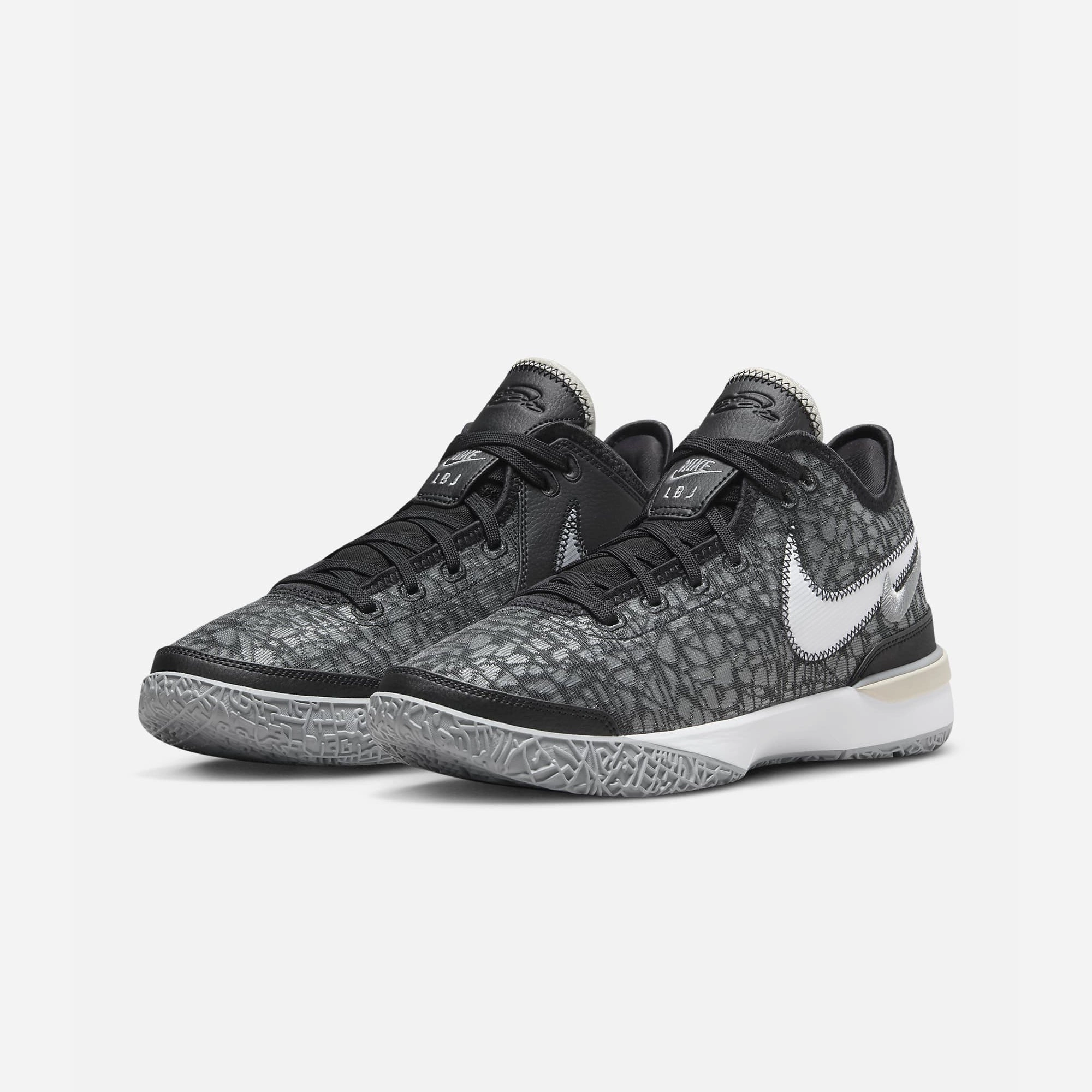 Nike | LEBRON NXXT GEN EP  { BLACK/WOLF GREY-WHITE-LIGHT BONE