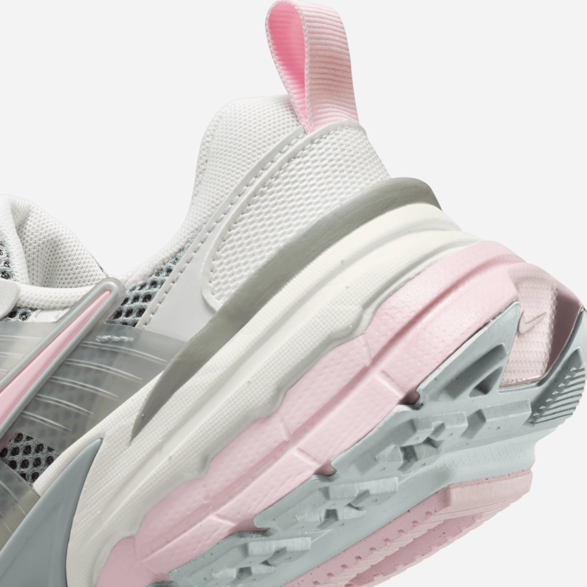 NIKE | V2K RUN { LIGHT PUMICE/PINK FOAM -PHOTON DUST
