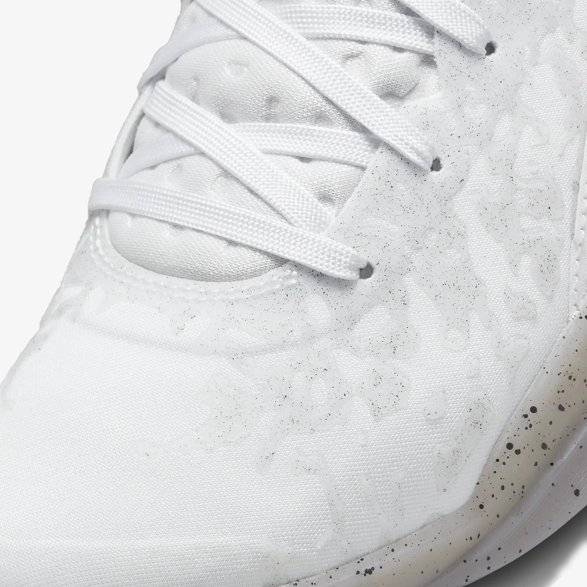 Nike | ZION 3 PF  { WHITE/UNIVERSITY RED-CEMENT GREY