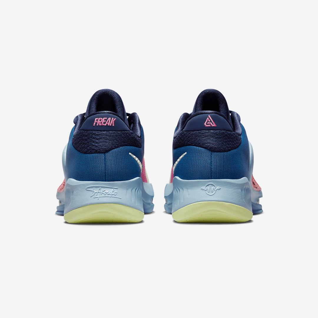 Nike | ZOOM FREAK 4  { DK MARINA BLUE/BARELY VOLT-PINK GAZE