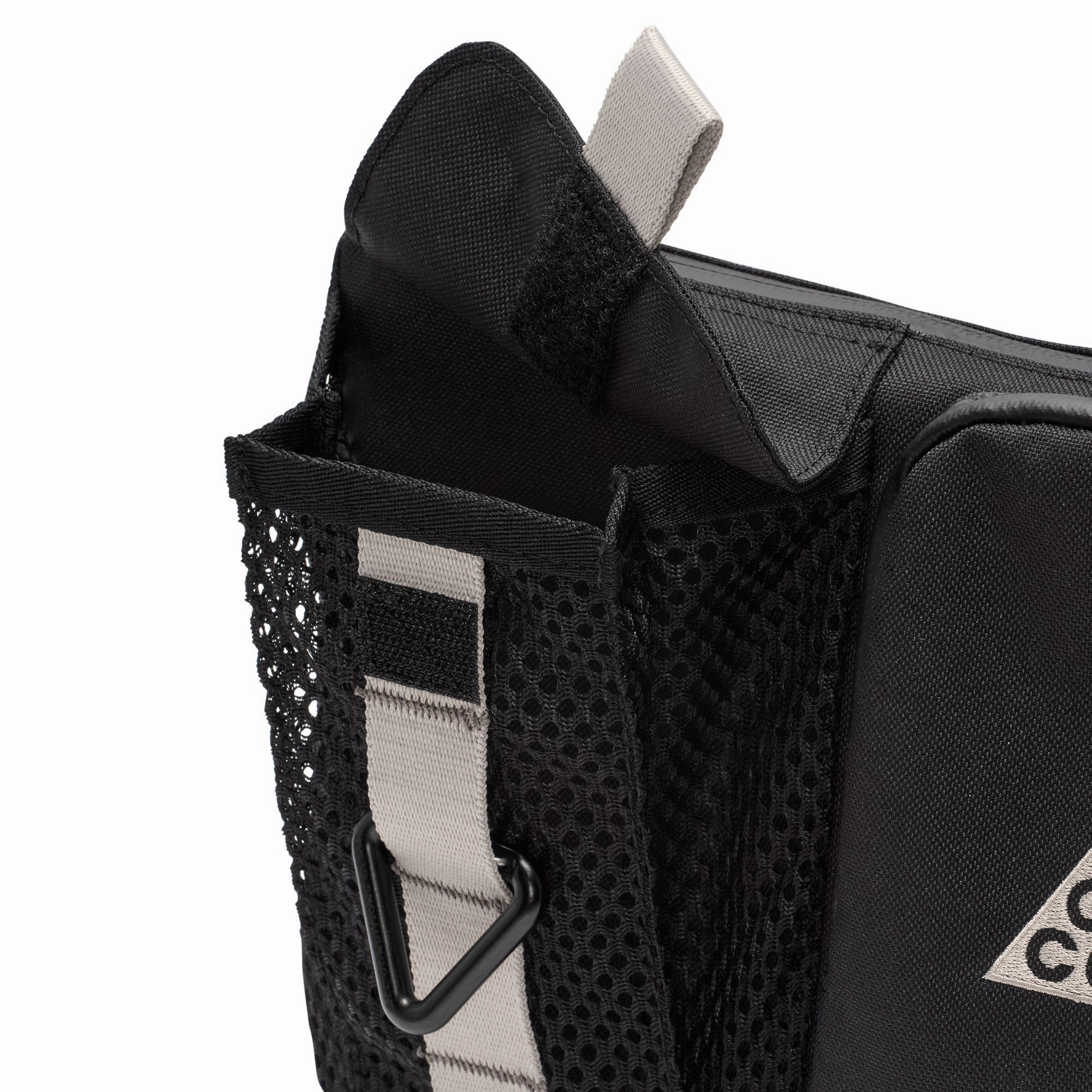 Nike ACG DAYMAX Crossbody Bag HJ8180-010