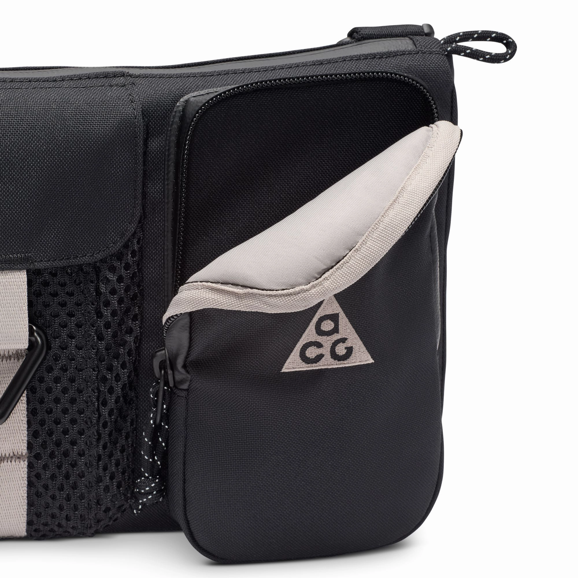 Nike ACG DAYMAX Crossbody Bag HJ8180-010