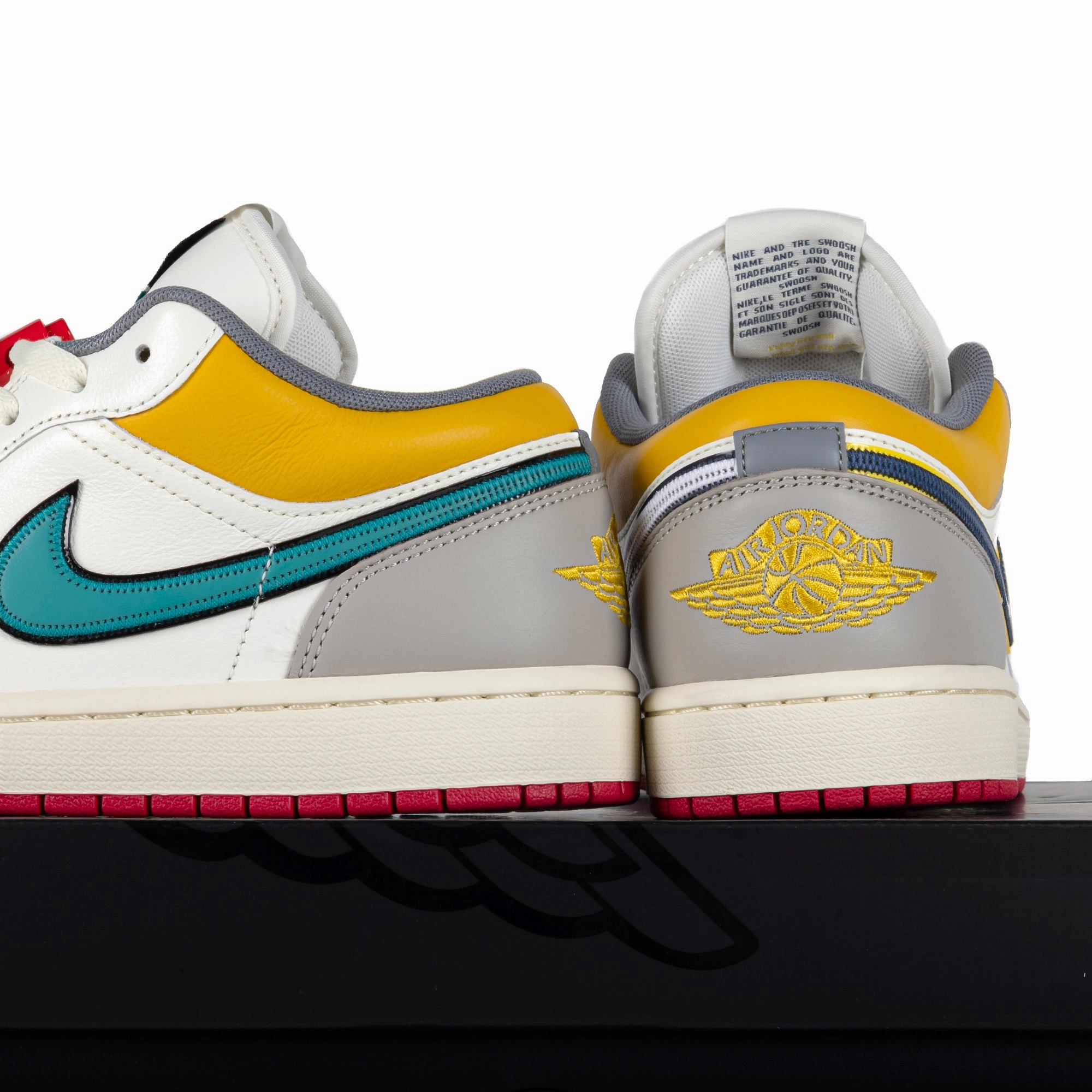 Nike Air Jordan 1 Low PRM Sail/Brave Blue/Cashmere/College Grey HV4511-133
