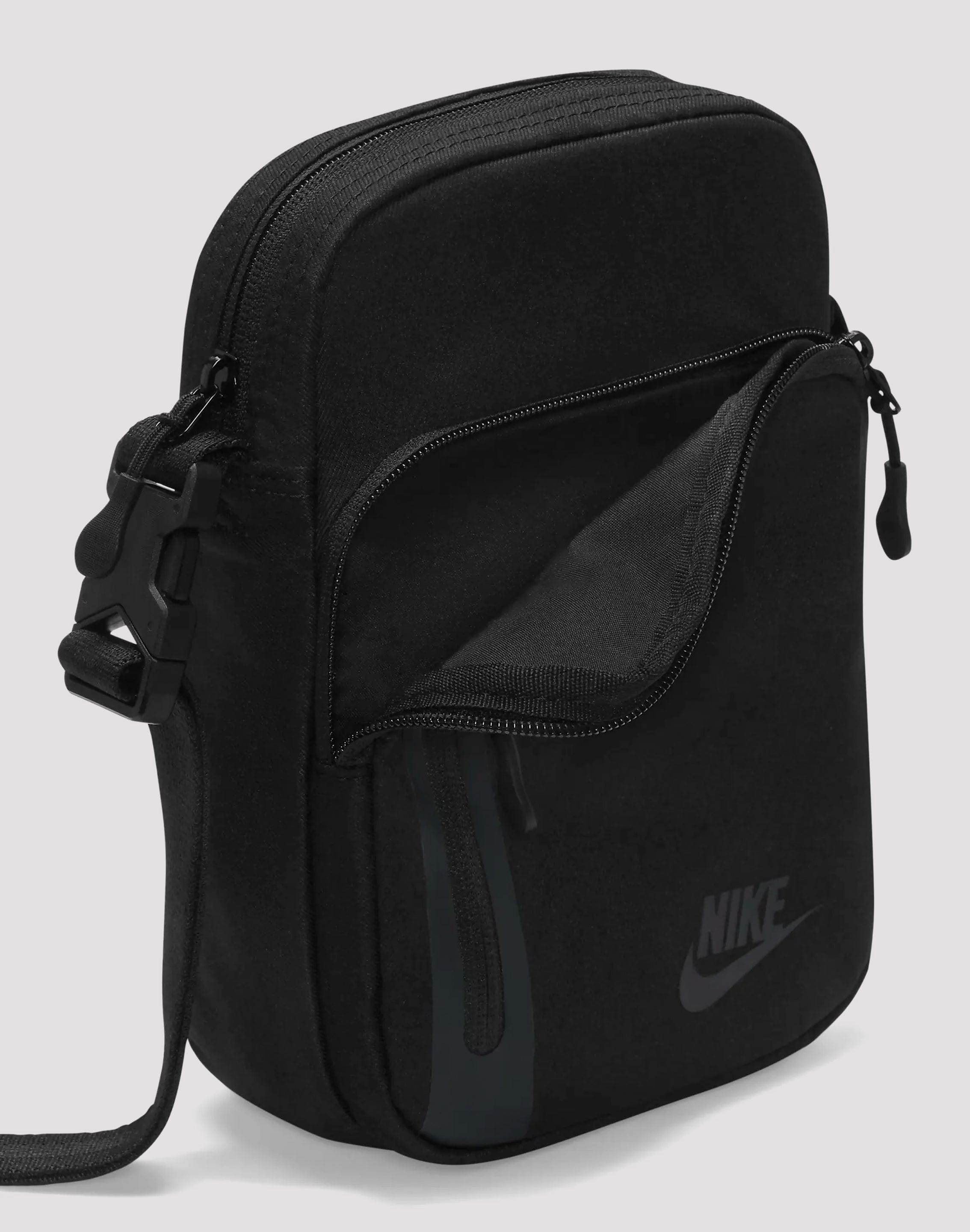 Nike Elemental Crossbody Bag