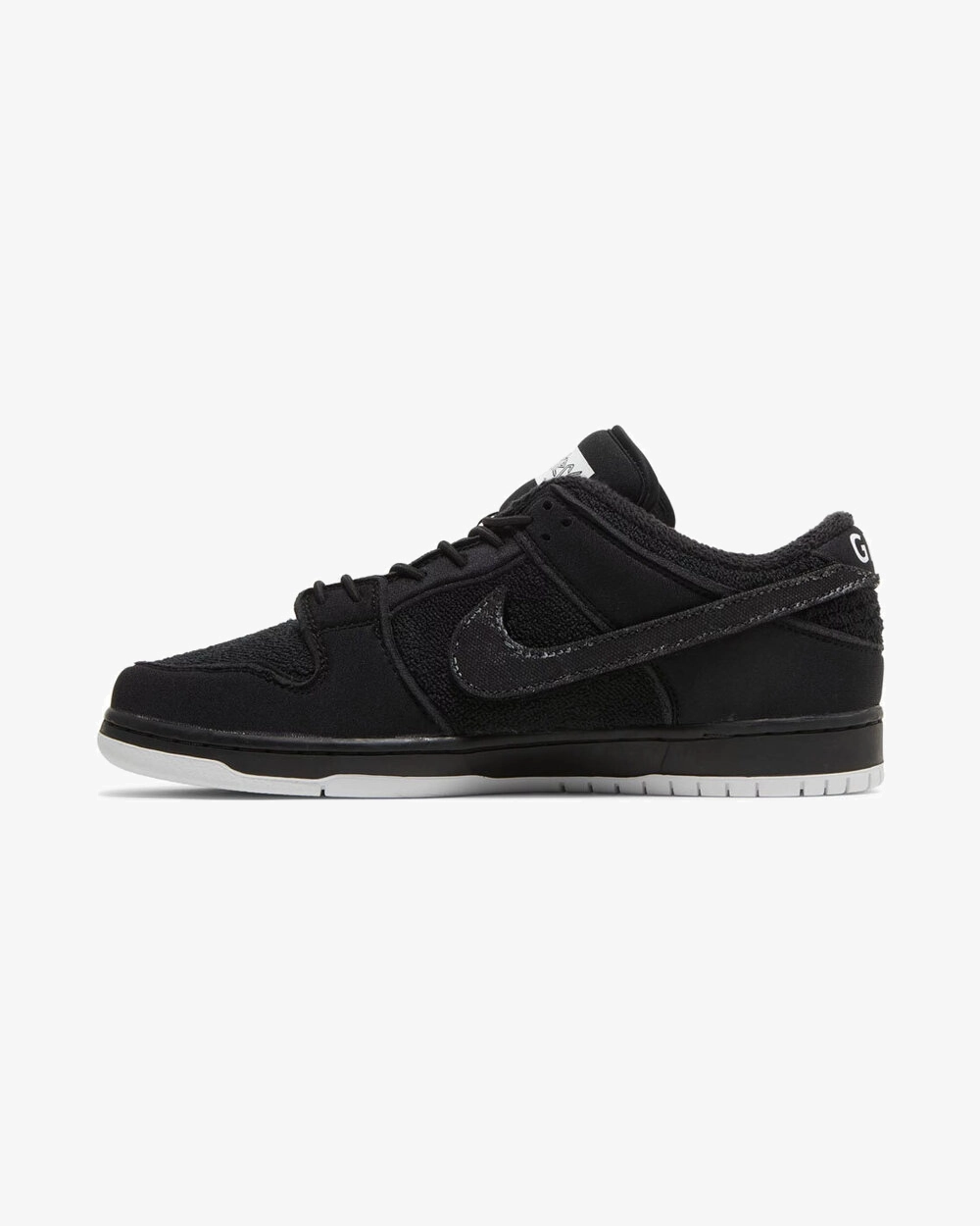NIKE SB DUNK LOW PRO 'GNARHUNTERS'