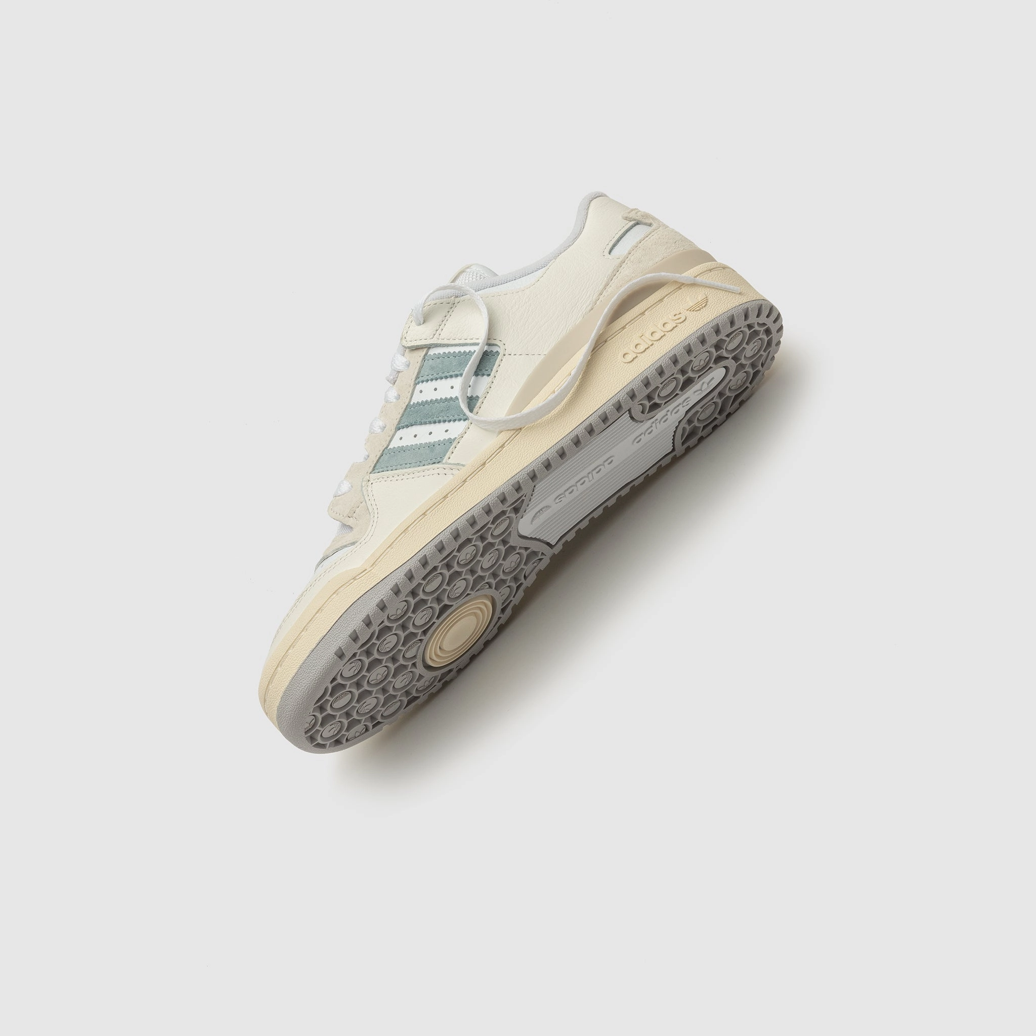 PACKER X ADIDAS FORUM 84 LOW PALE BLUE
