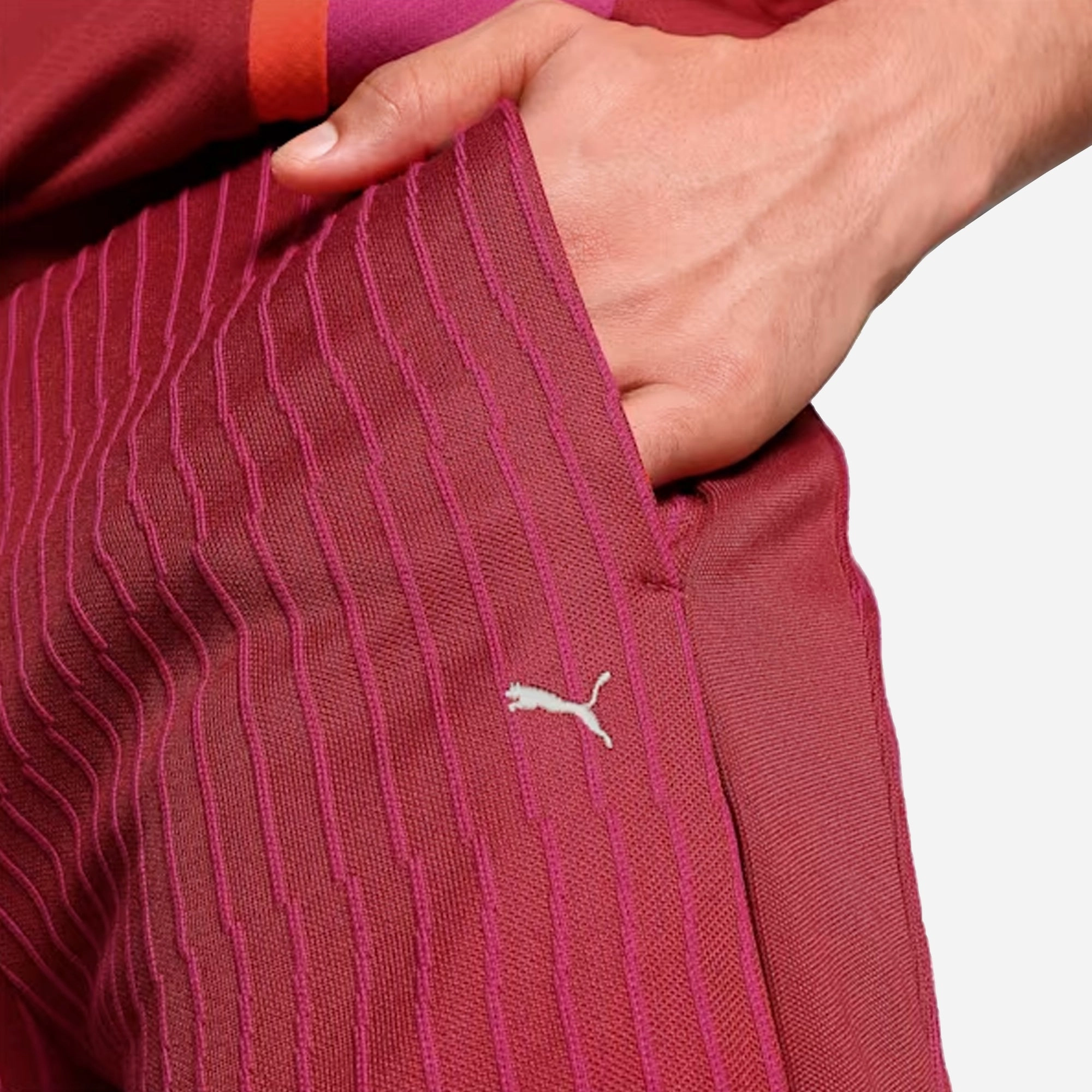 PUMA | PLAYERS LANE T7 PANTS { RED