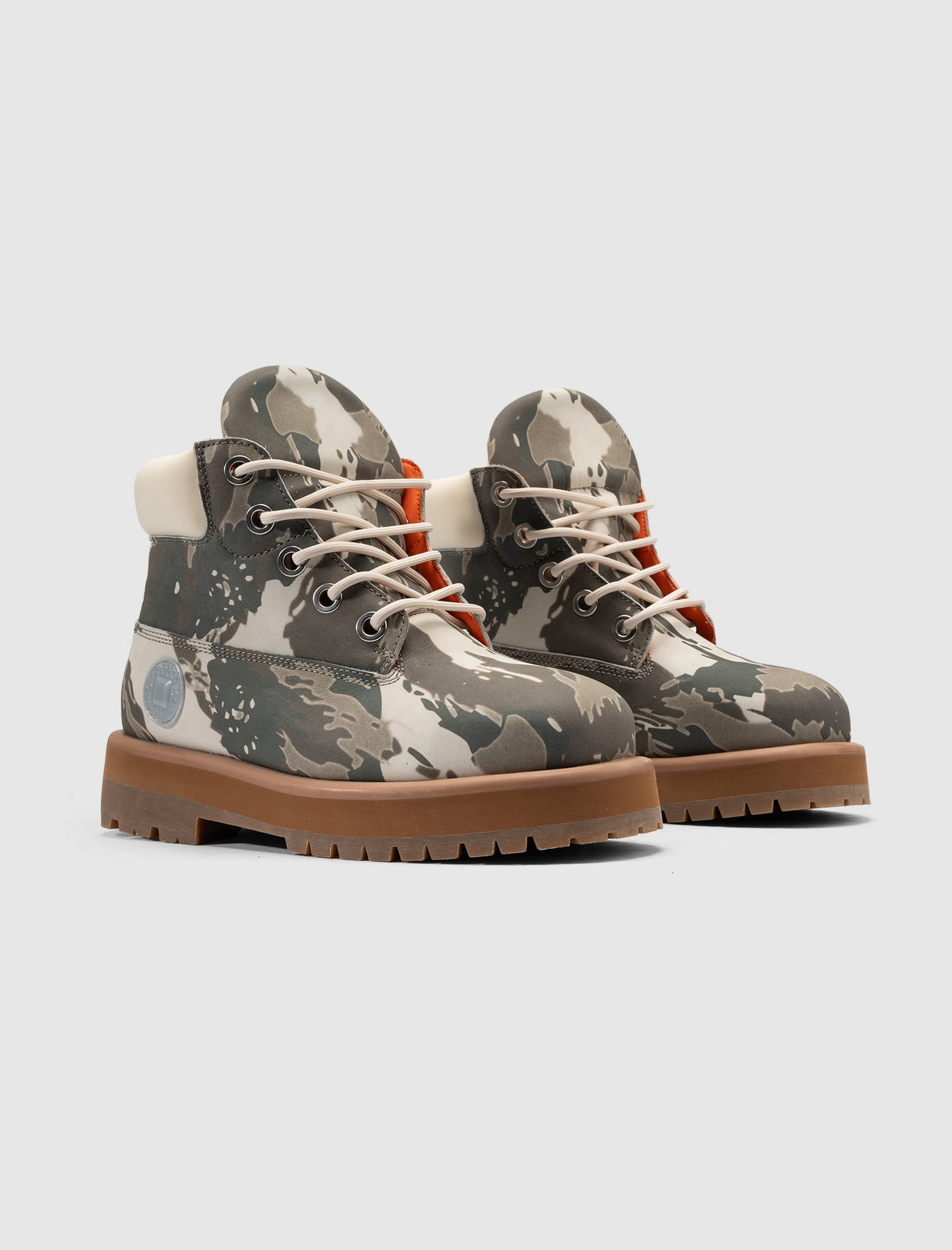 STRADA CAMO