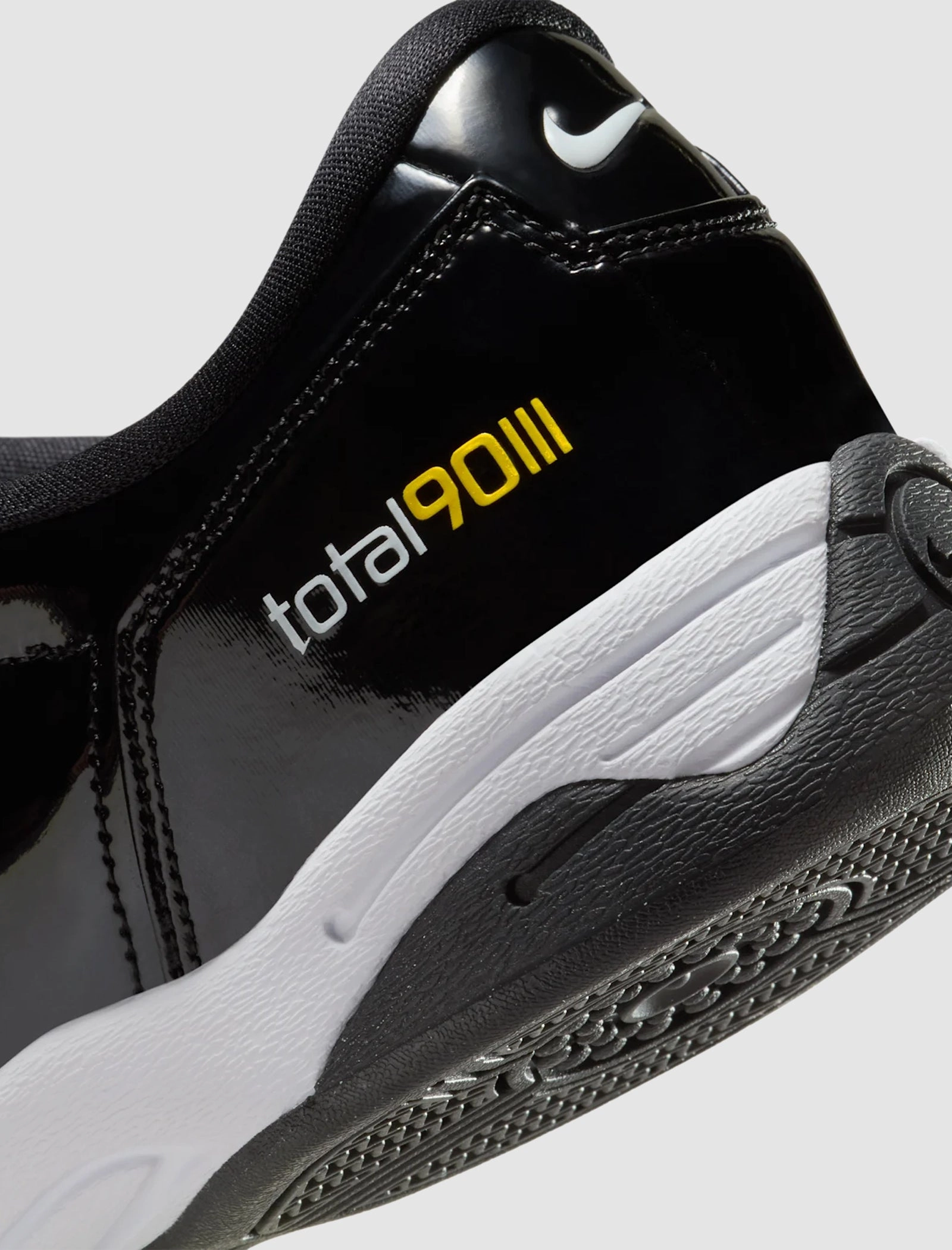 T90 SP BLACK/WHITE/METALLIC SILVER