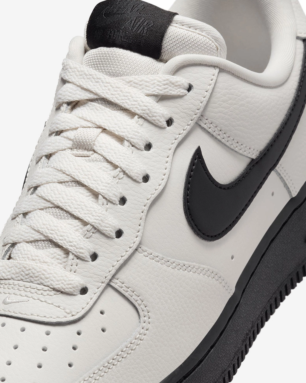 WMNS Air Force 1 '07 'Phantom/Black'