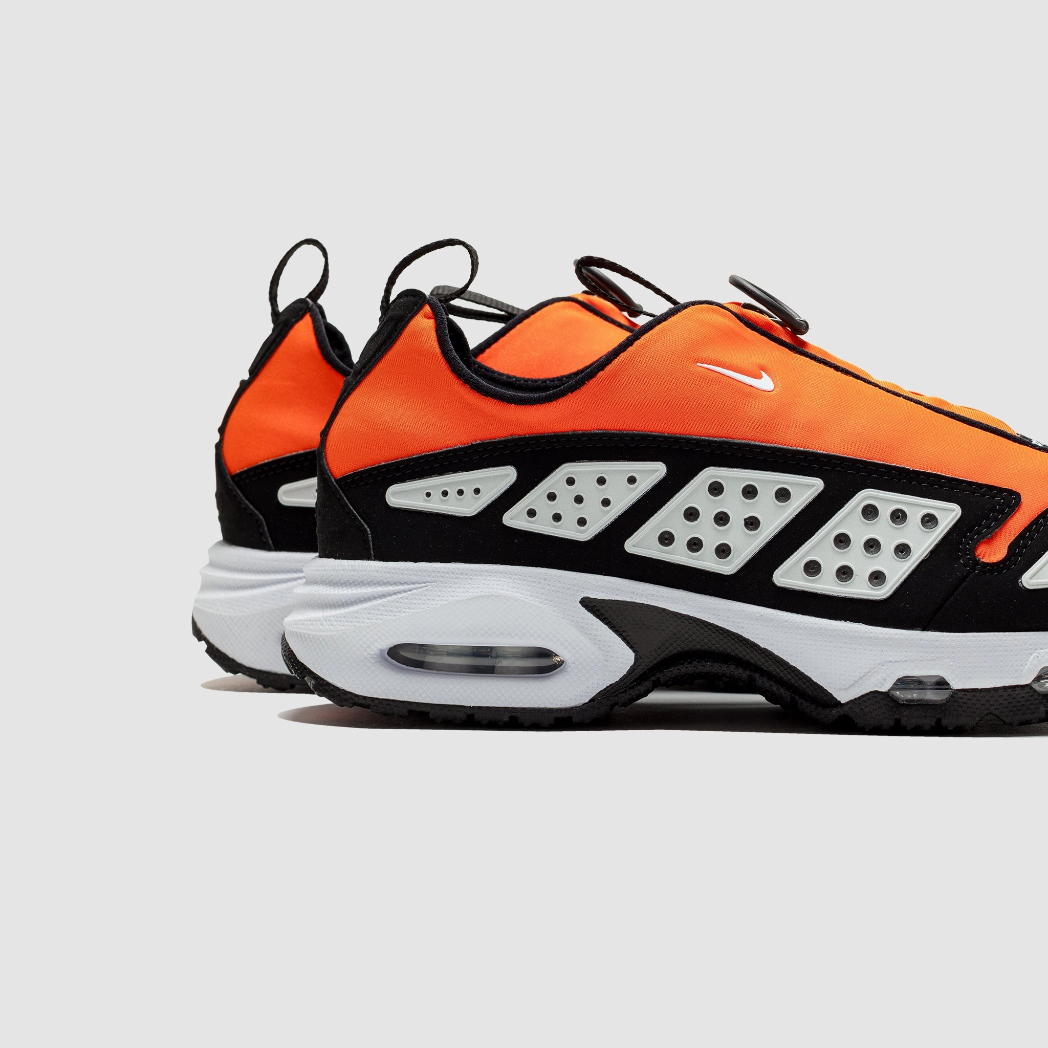WMNS AIR MAX SUNDER SAFETY ORANGE
