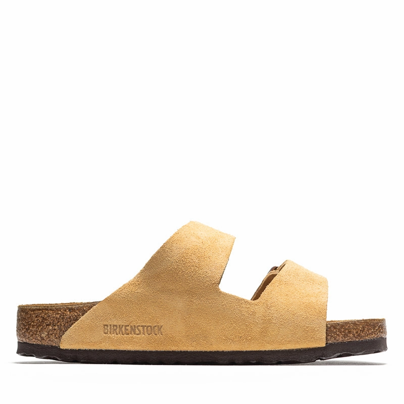 Women's Birkenstock Arizona Suede - Latte Cream