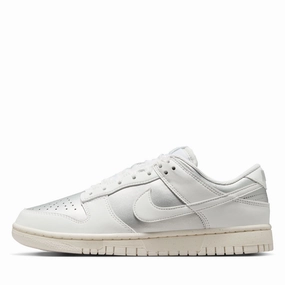 Women's Nike Dunk Low Next Nature - Metallic Platinum/Summit White