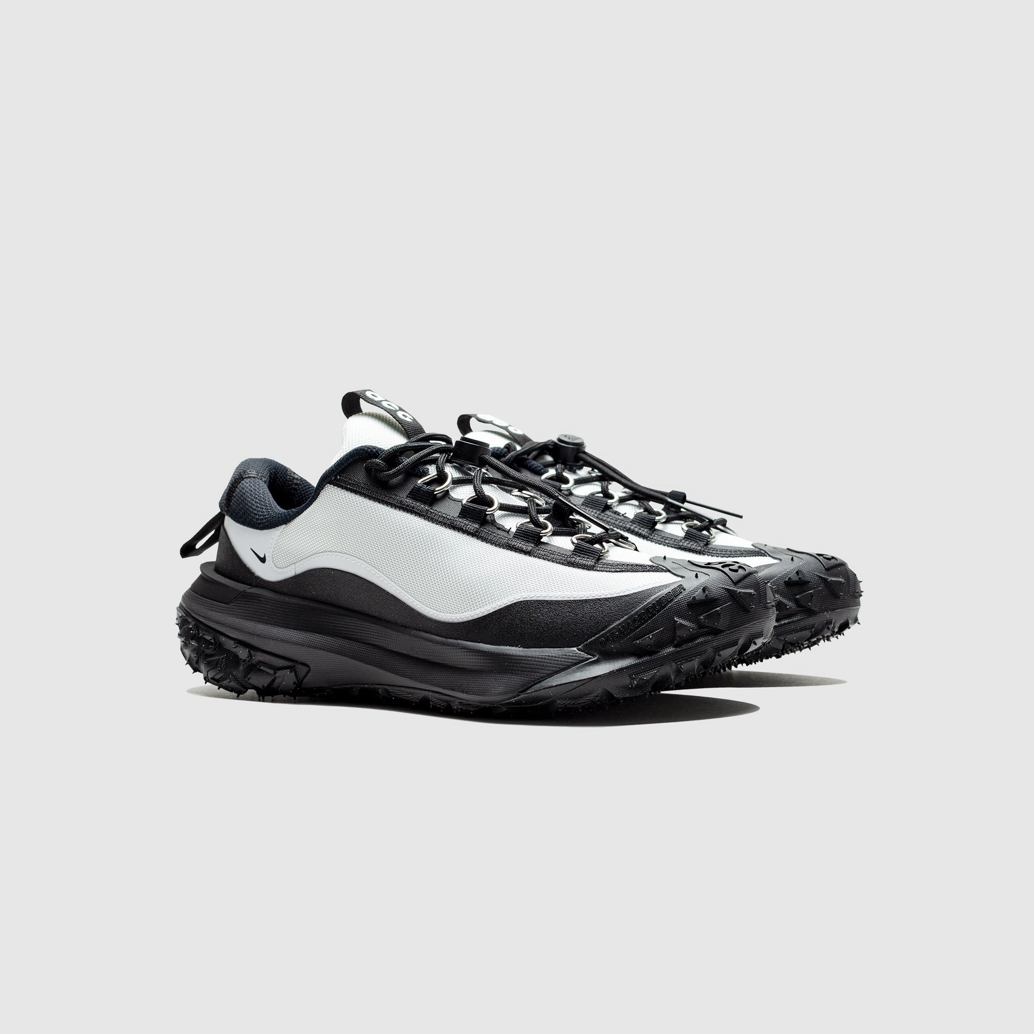 X ACG MOUNTAIN FLY 2 LOW SP BLACK/WHITE